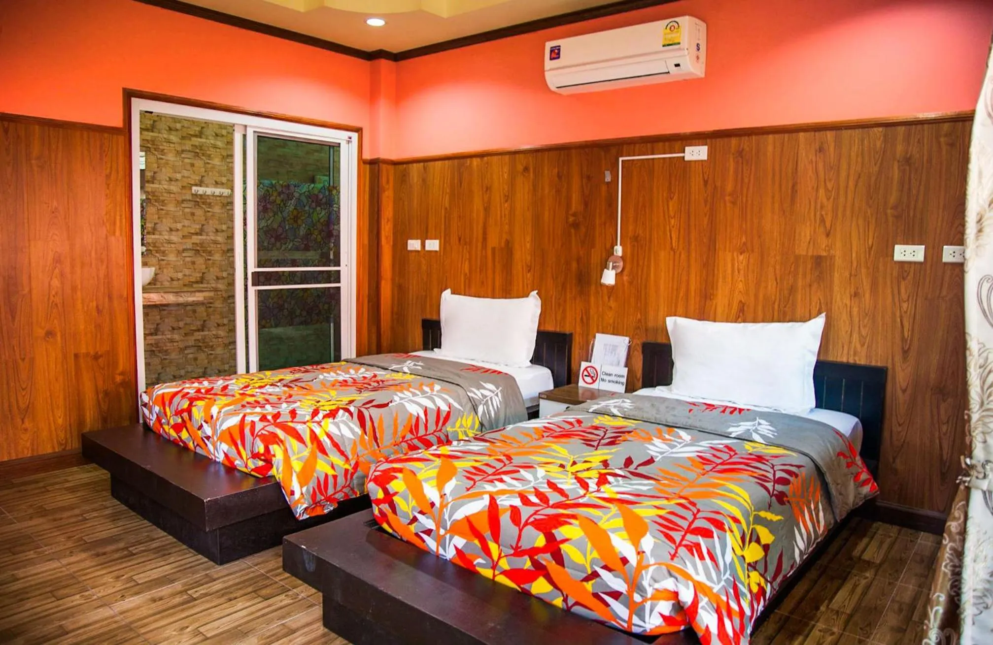 Bed in Koh Tao Garden Resort