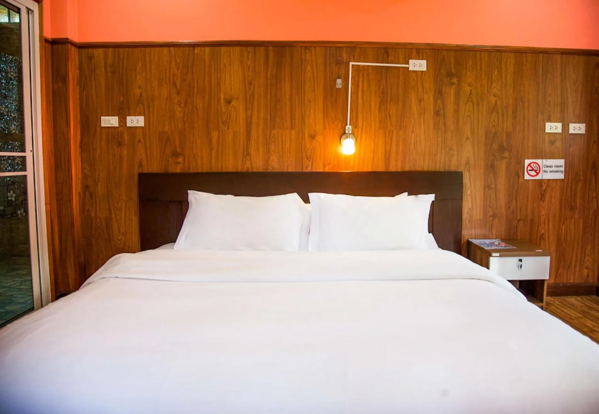 Bed in Koh Tao Garden Resort