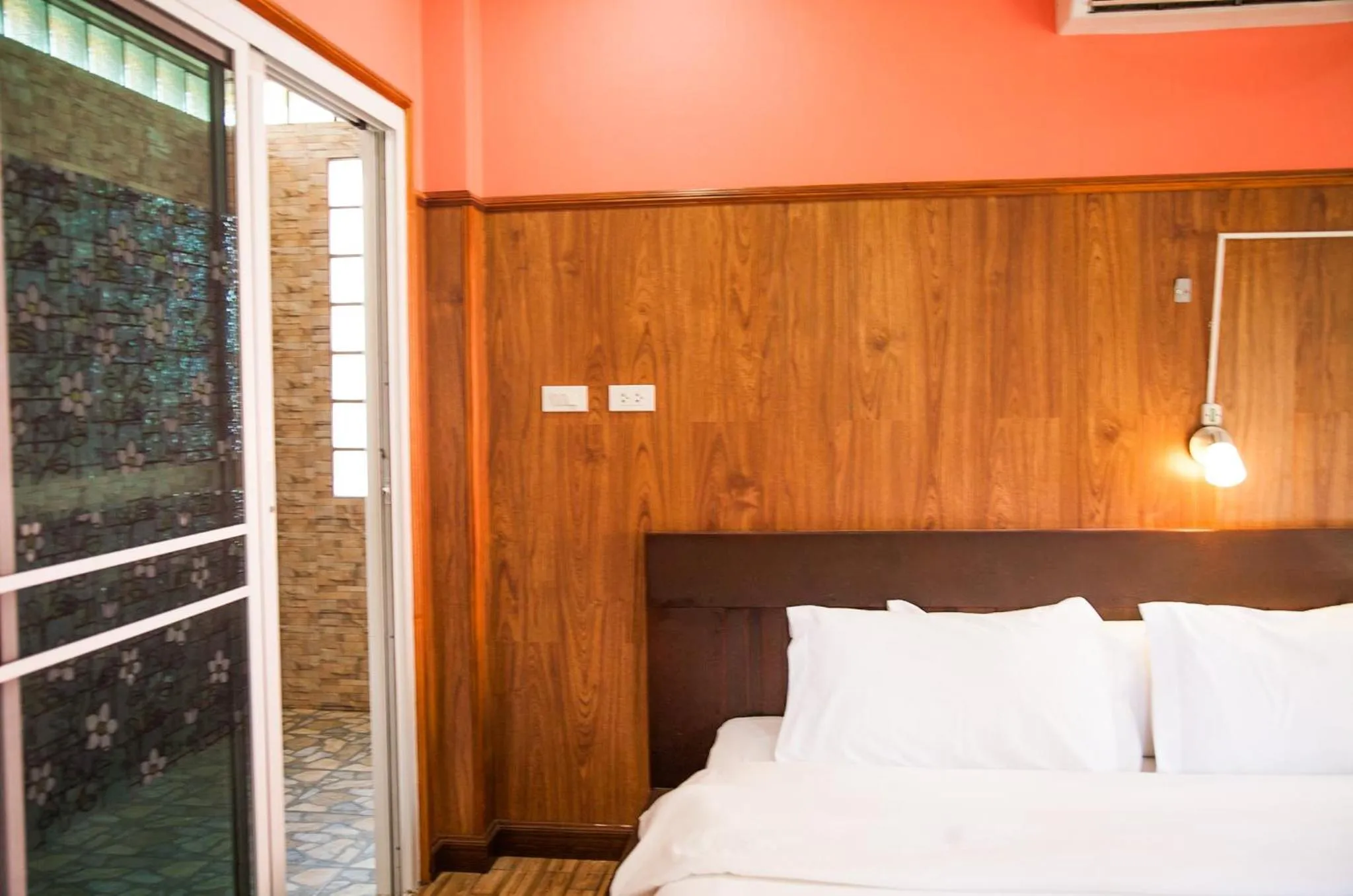 Bed in Koh Tao Garden Resort