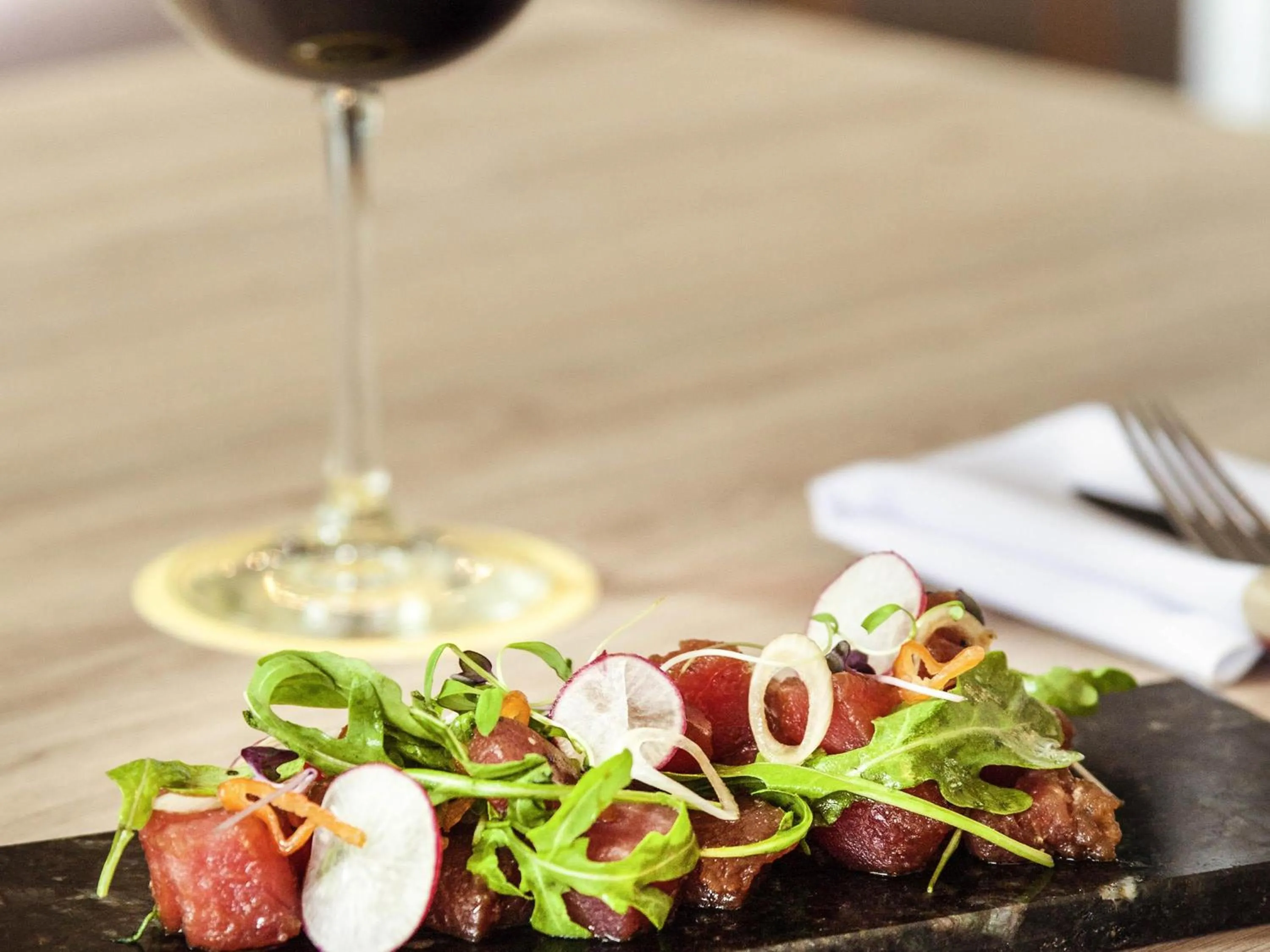 Restaurant/places to eat in Novotel Monterrey Valle