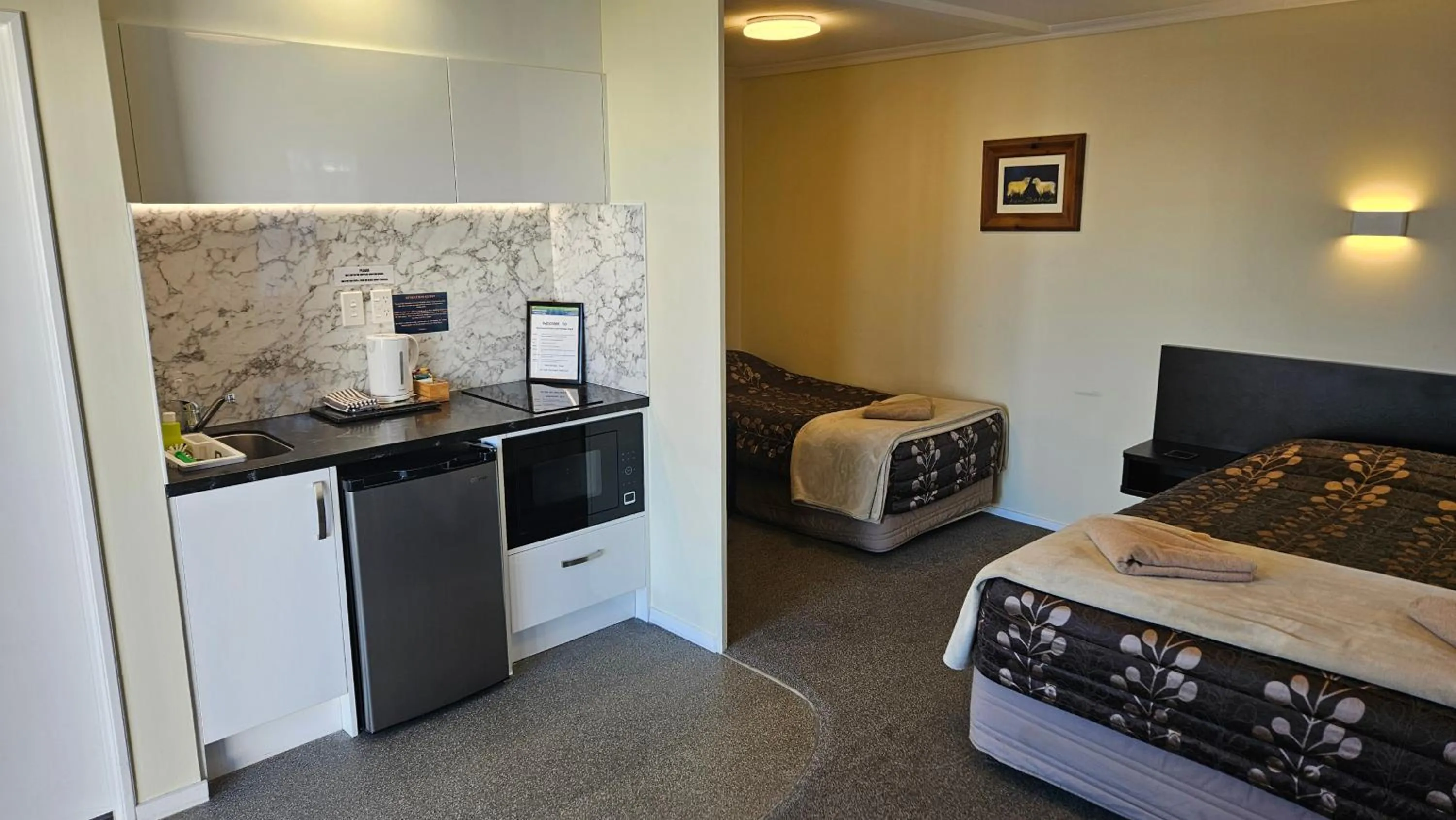 Bed in Richmond Motel and Holiday Park