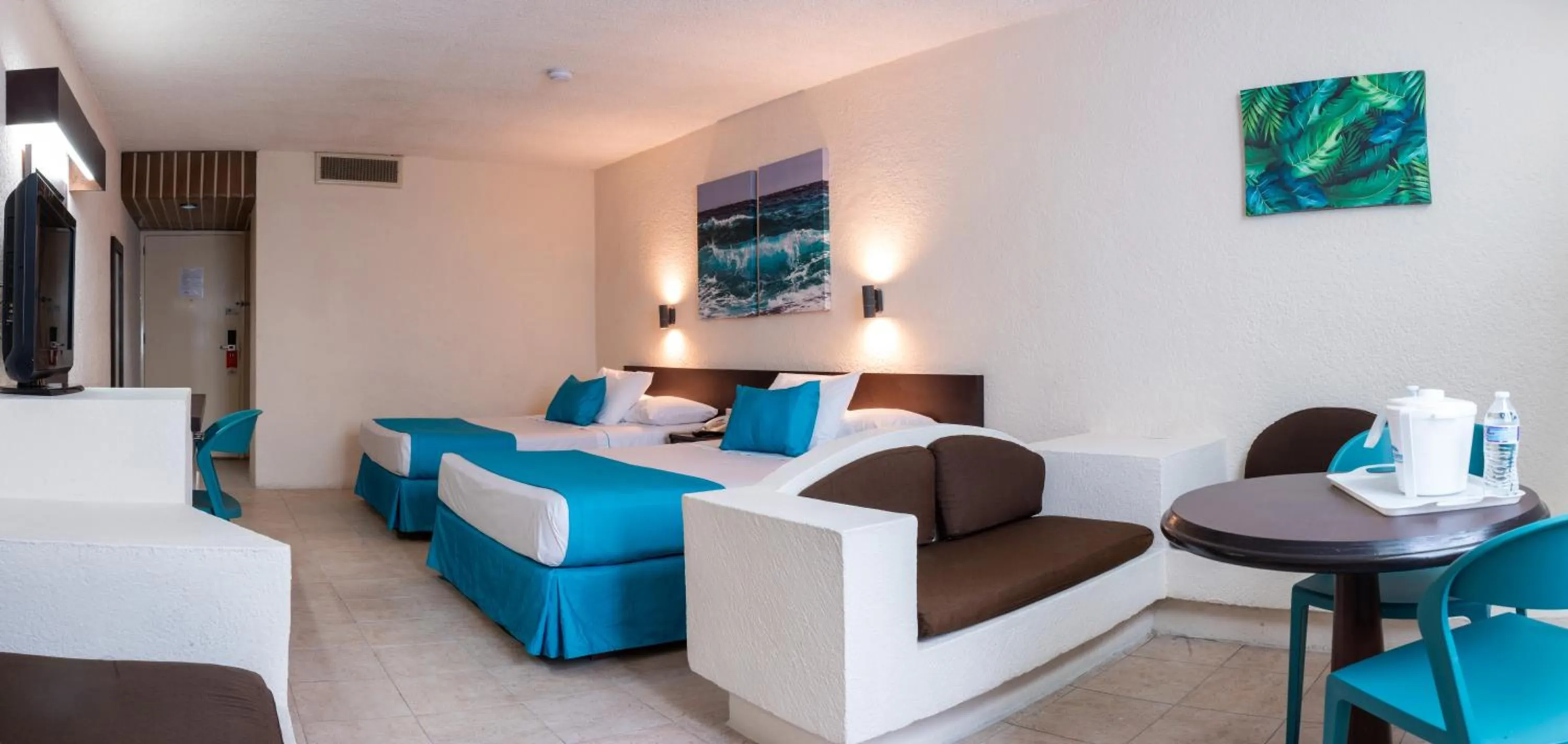 Photo of the whole room in Howard Johnson by Wyndham Veracruz