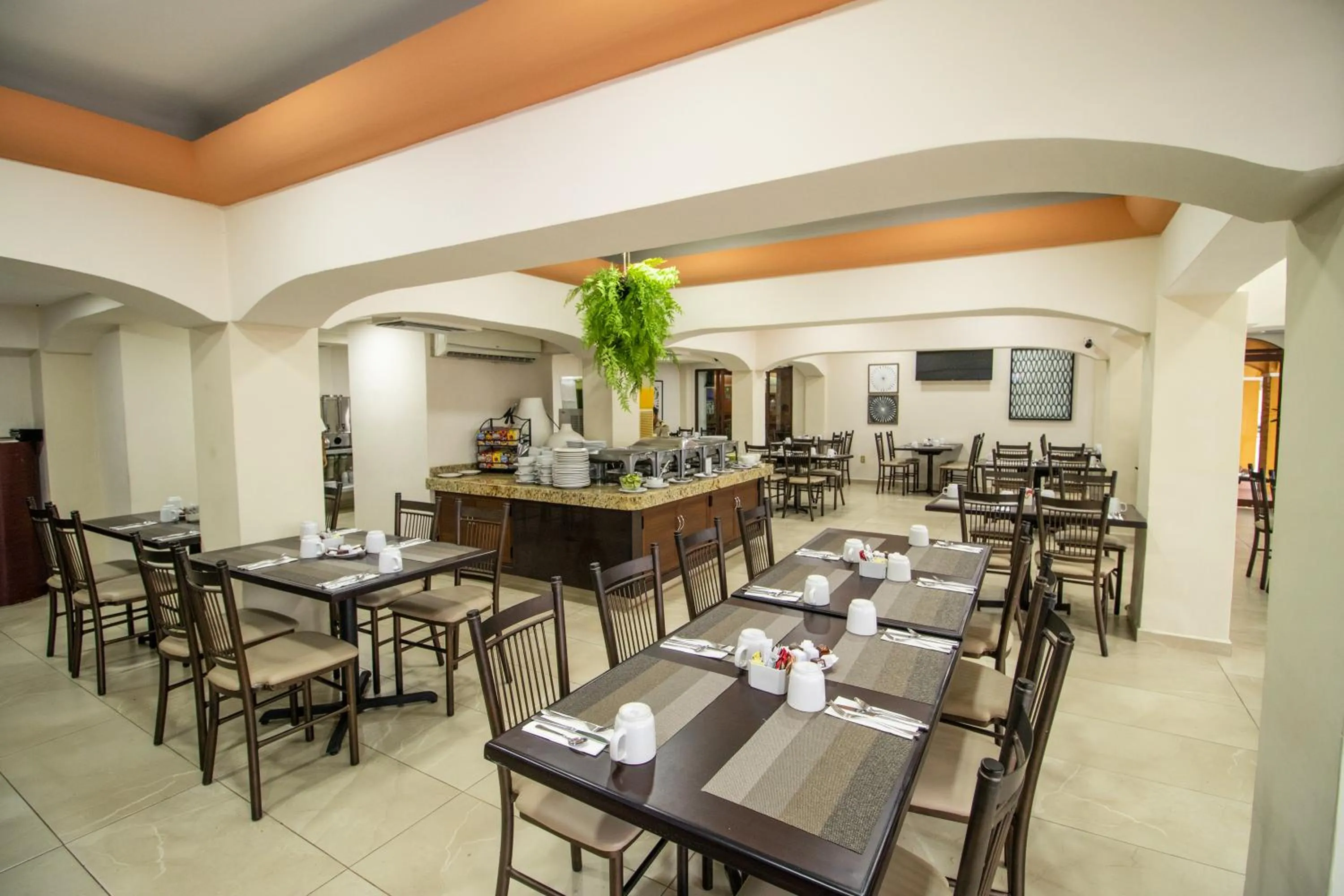 Restaurant/places to eat in Howard Johnson by Wyndham Veracruz