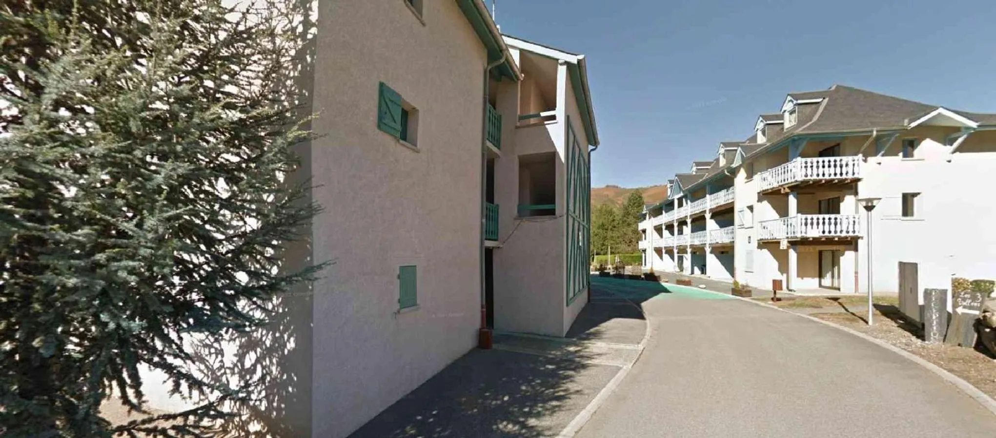 Property building in Résidence Les Trois Vallées - ARREAU