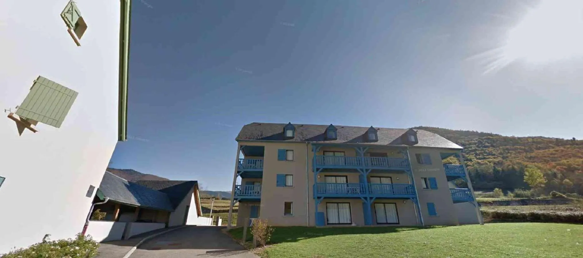 Property building in Résidence Les Trois Vallées - ARREAU