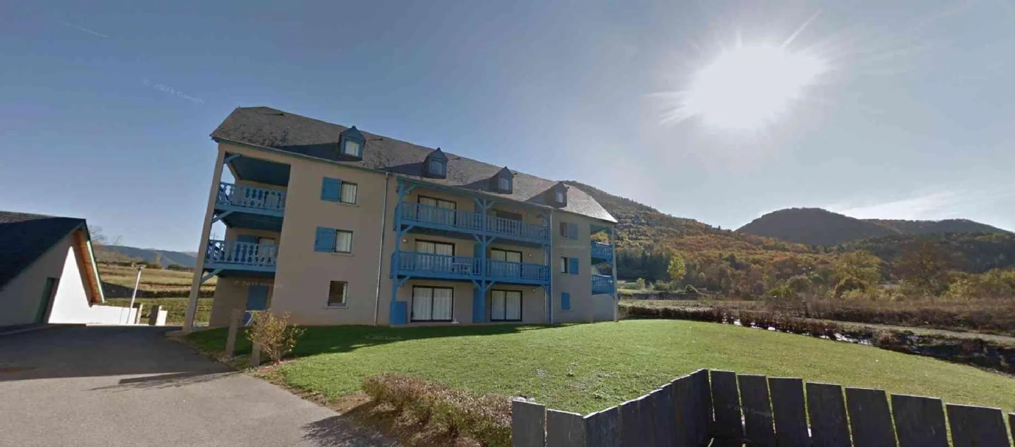 Property building in Résidence Les Trois Vallées - ARREAU