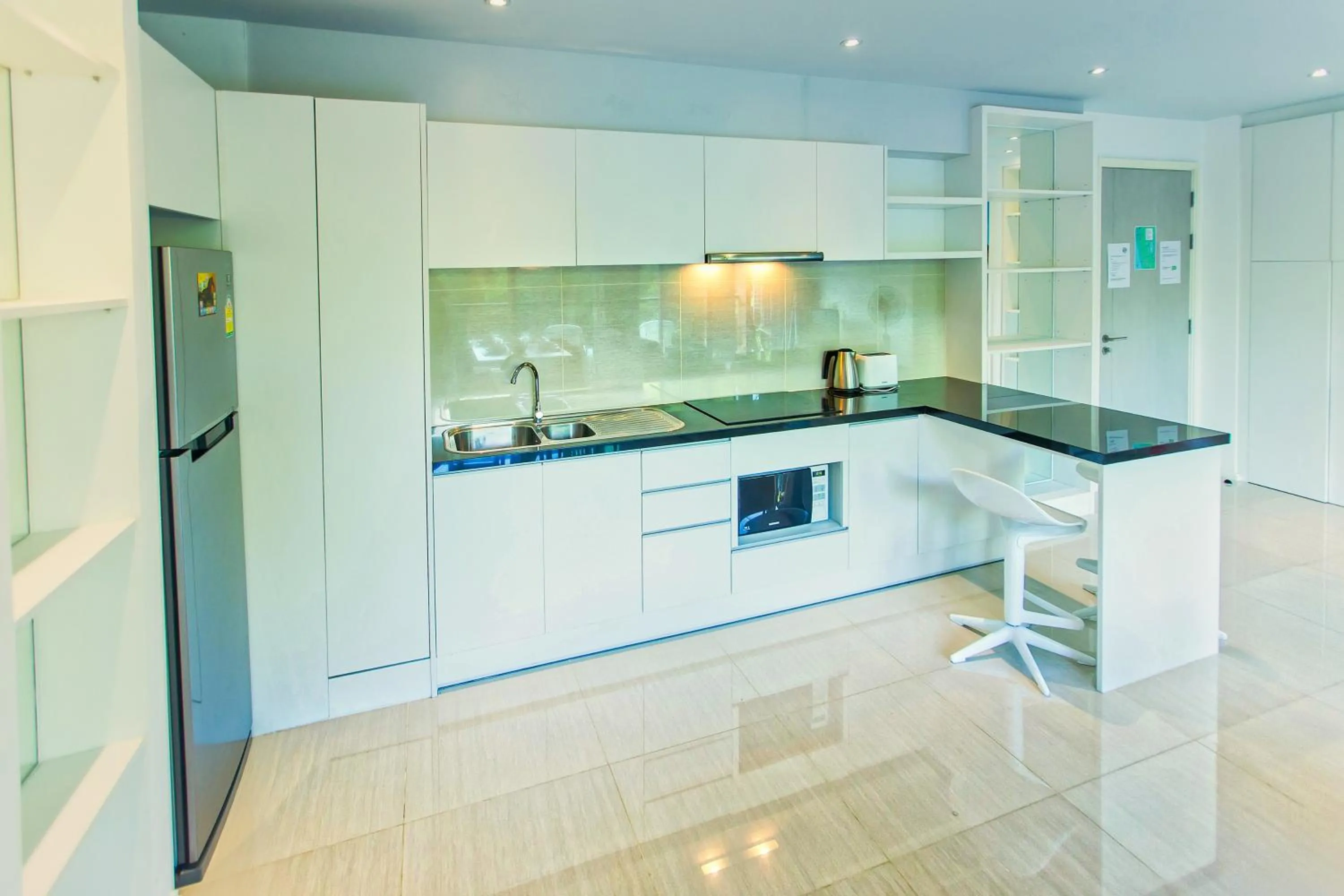 Kitchen or kitchenette in Atlantis Residence