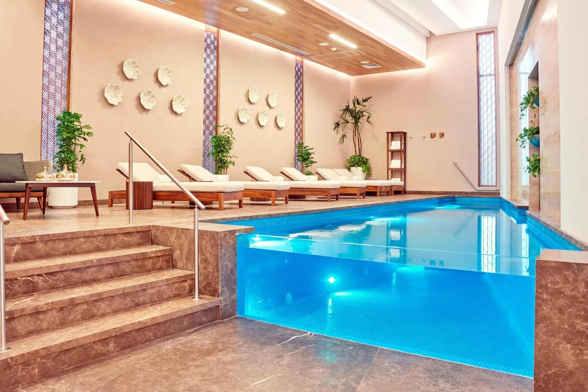 Swimming pool in Sheraton Buganvilias Resort & Convention Center