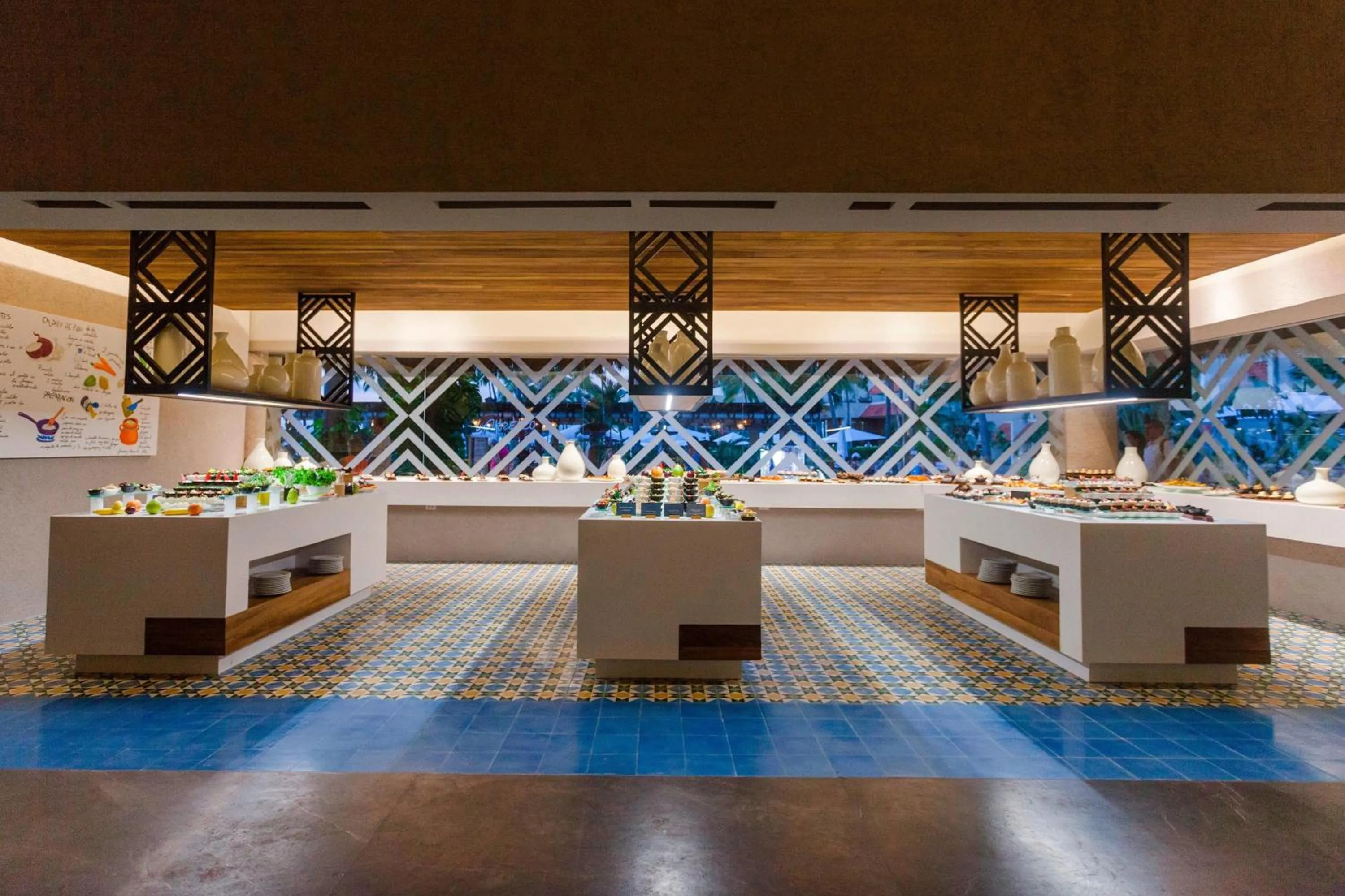 Restaurant/places to eat in Sheraton Buganvilias Resort & Convention Center