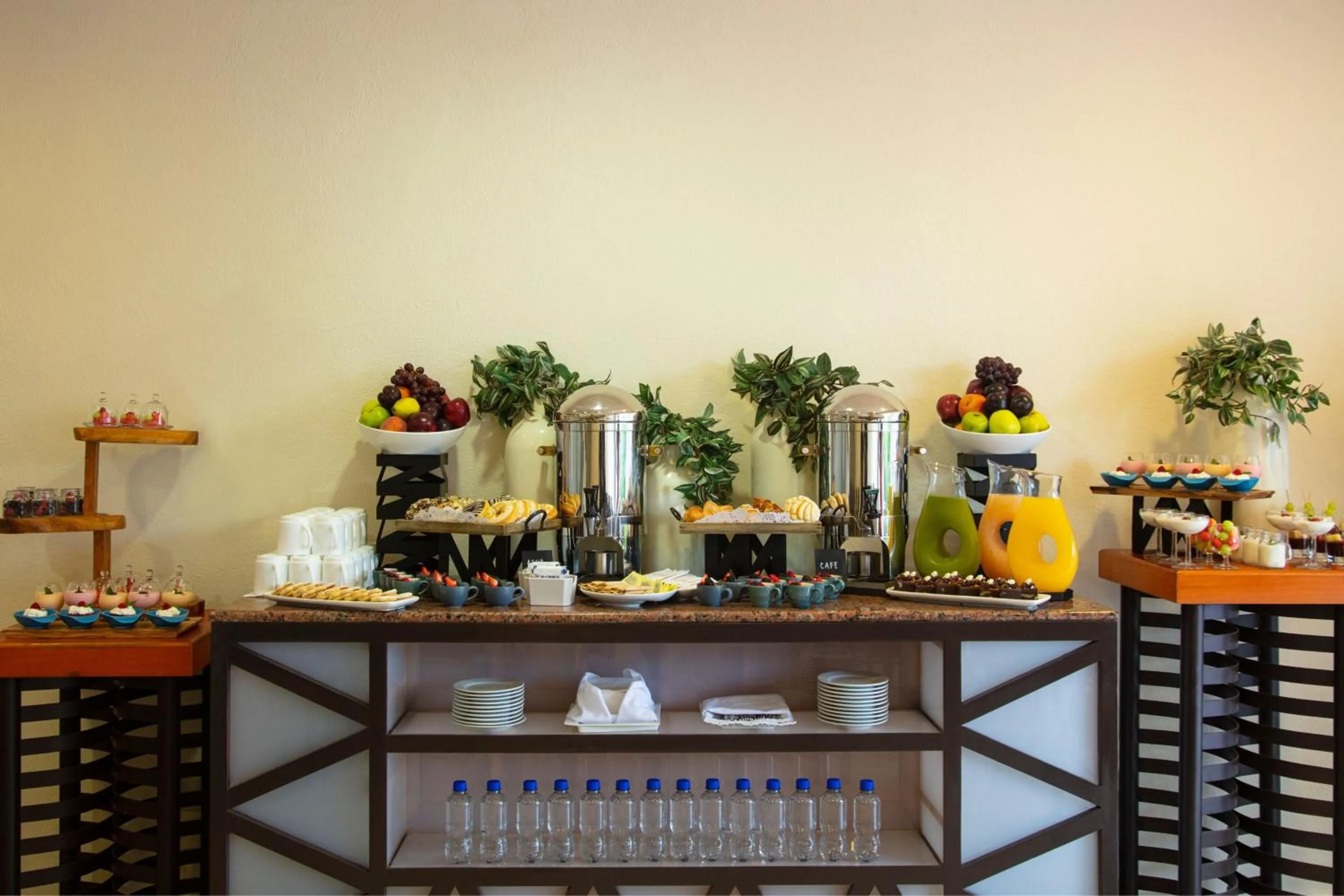 Meeting/conference room in Sheraton Buganvilias Resort & Convention Center