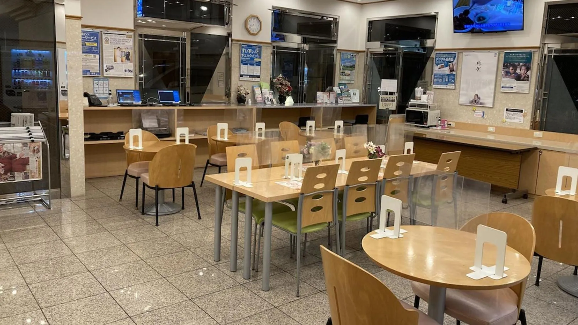 Lobby or reception in Toyoko Inn Saitama Misato Ekimae