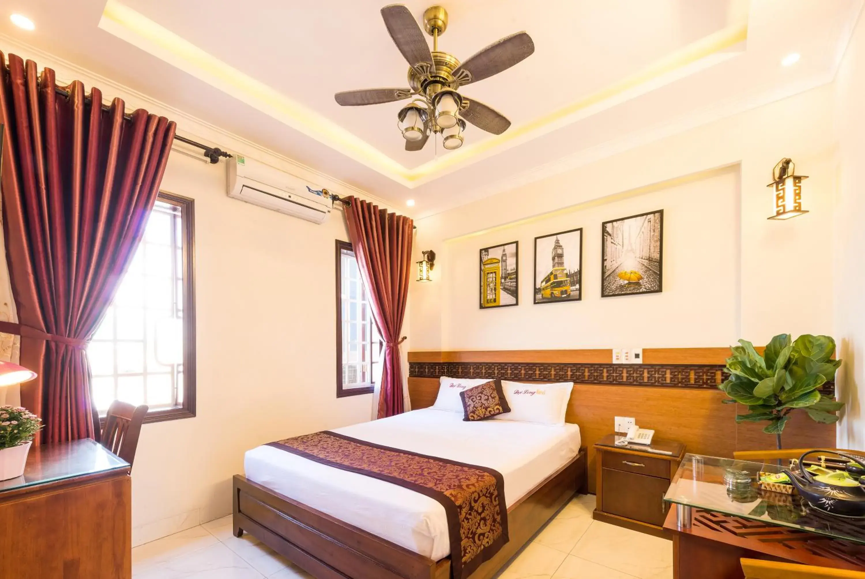 Superior Double Room in Dai Long Hotel Superior Double Room in Dai Long Hotel