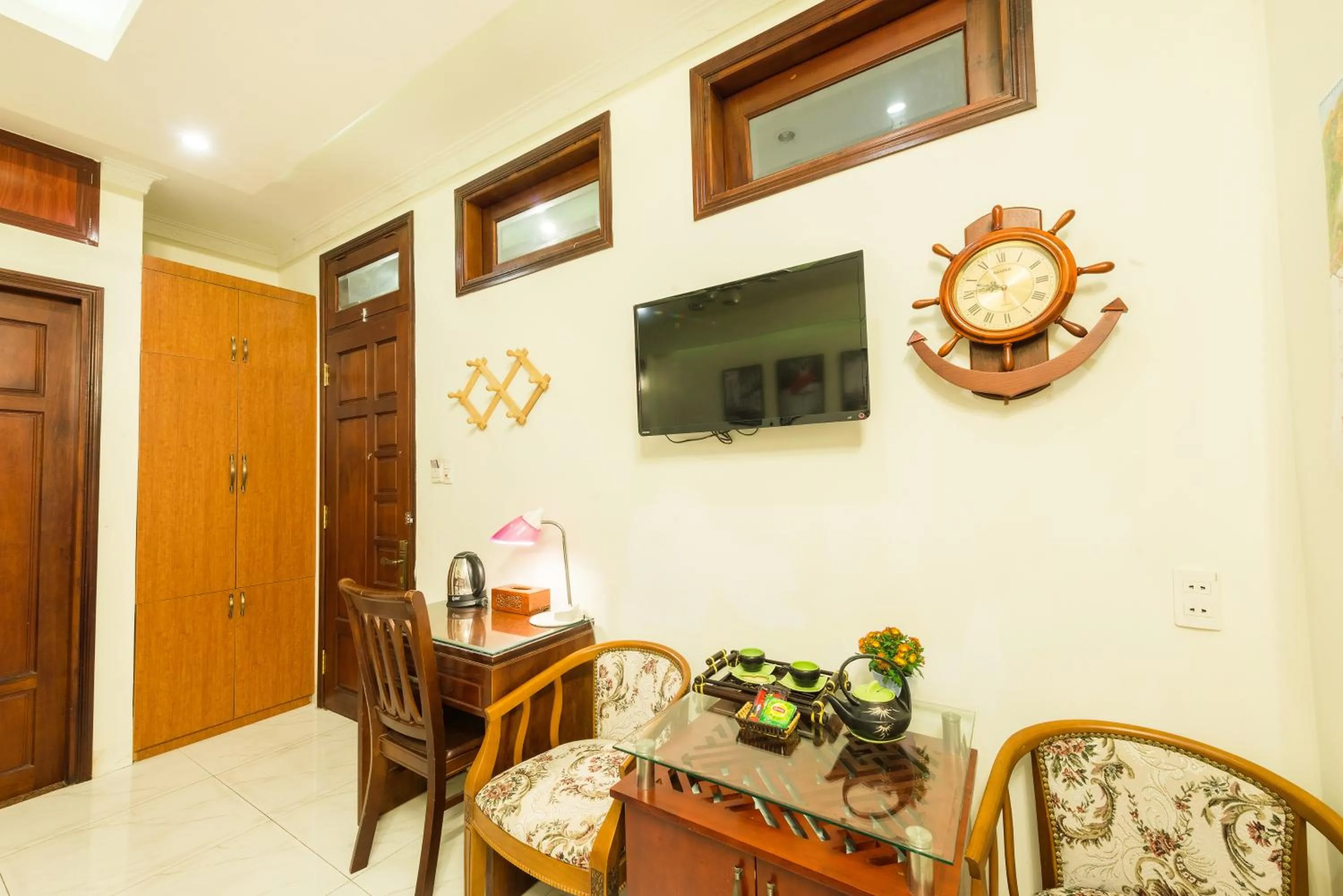 Photo of the whole room in Dai Long Hotel