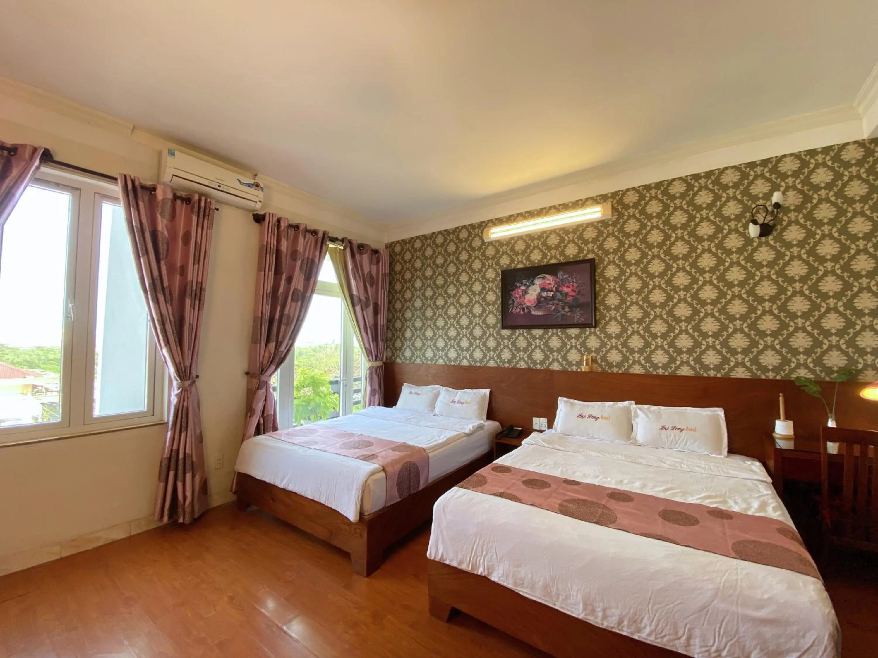 Bed in Dai Long Hotel