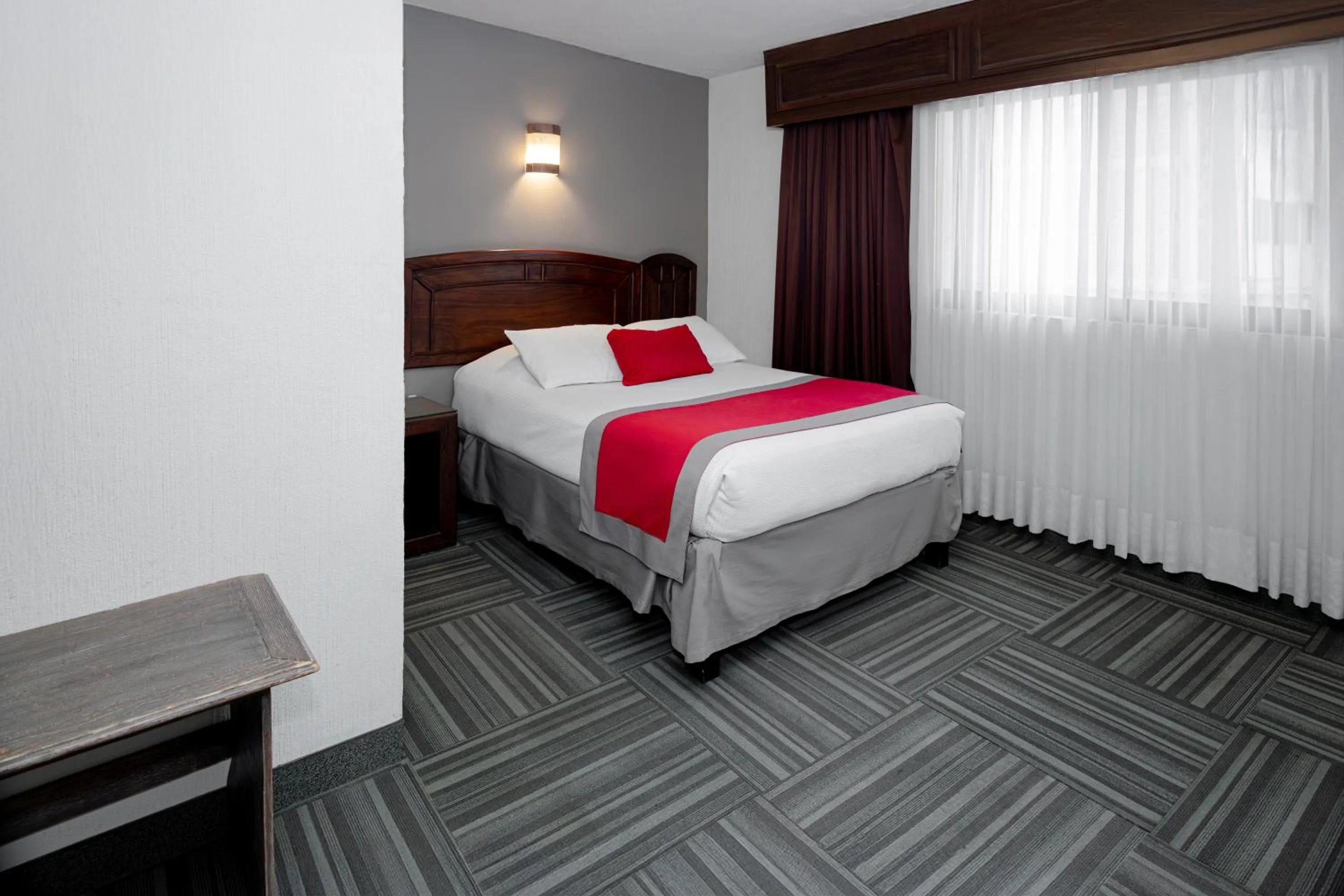 Bed in Ramada Plaza by Wyndham Leon