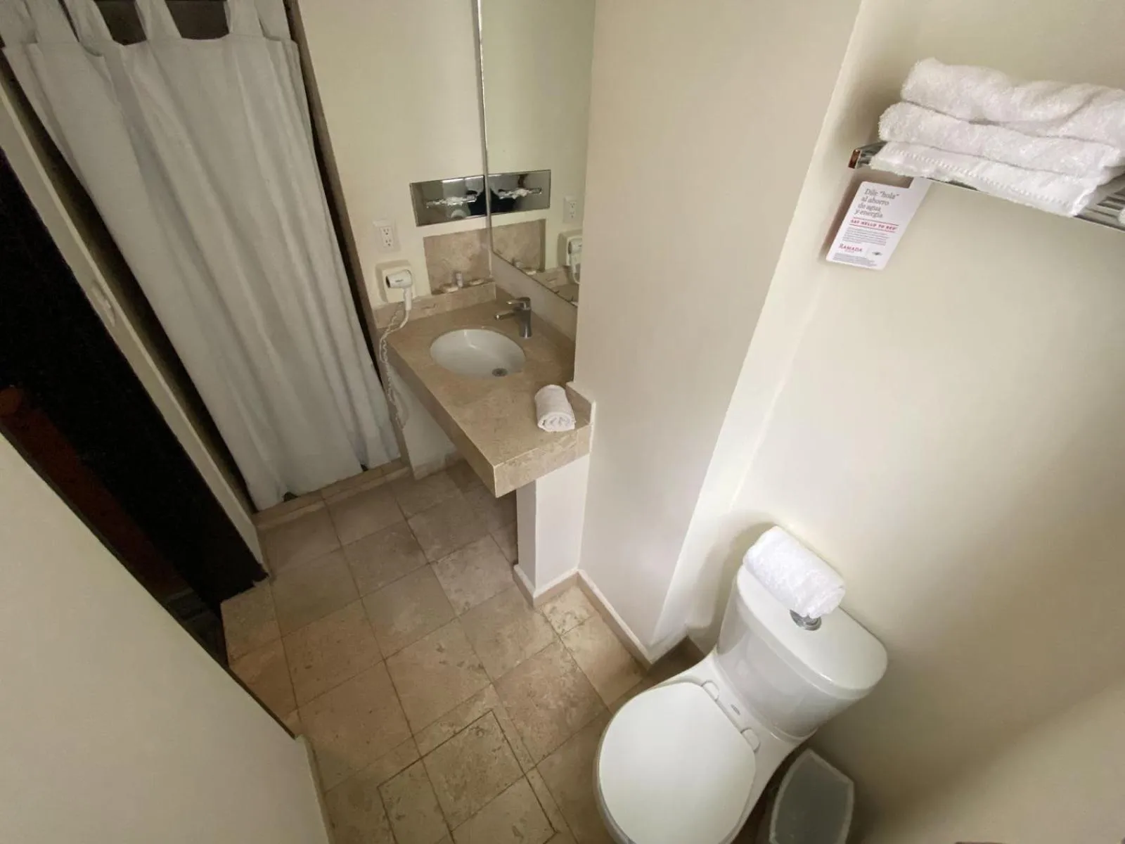 Bathroom in Ramada Plaza by Wyndham Leon