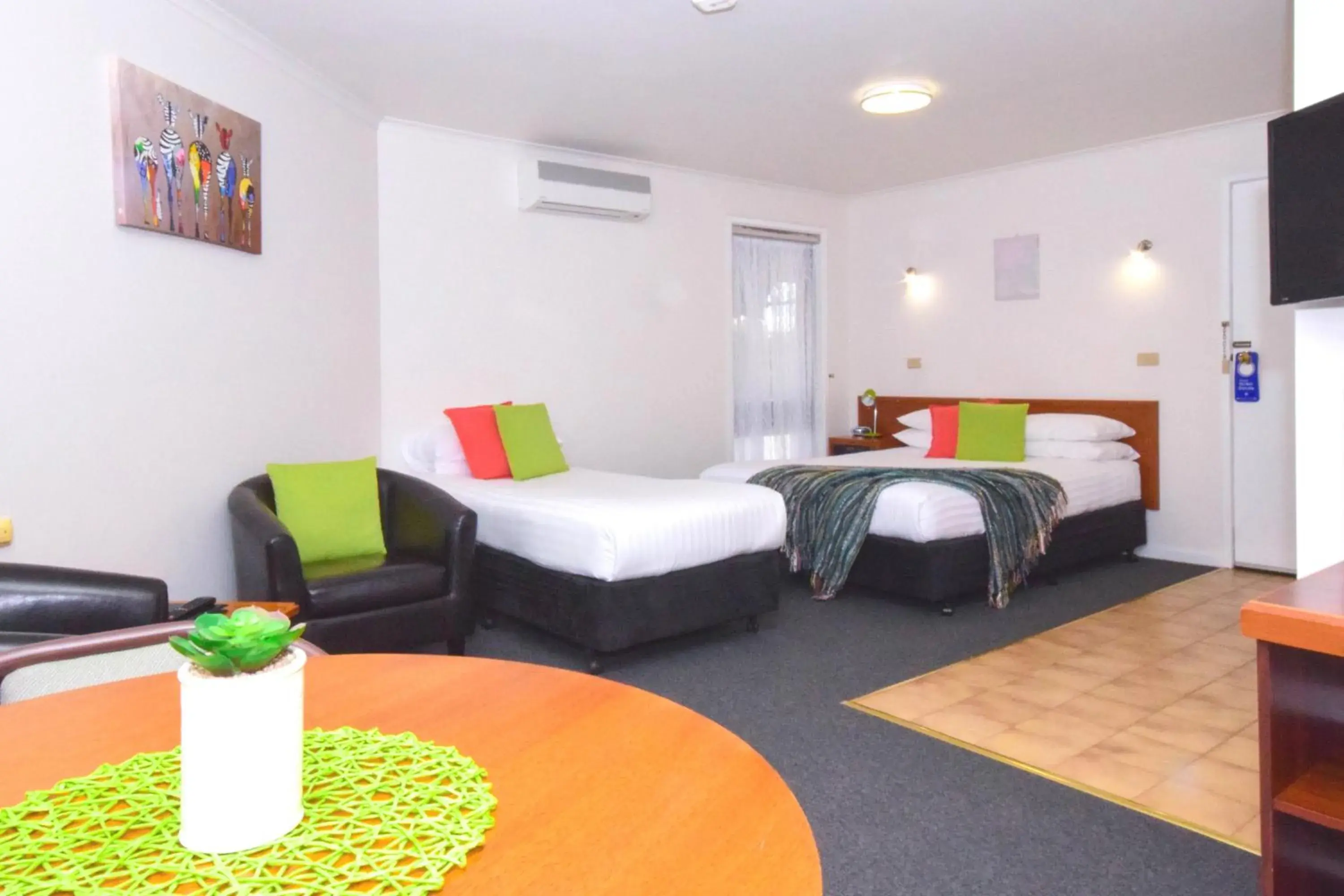 Pet Friendly Double or Twin Room - Disability Access in River Country Inn Pet Friendly Double or Twin Room - Disability Access in River Country Inn