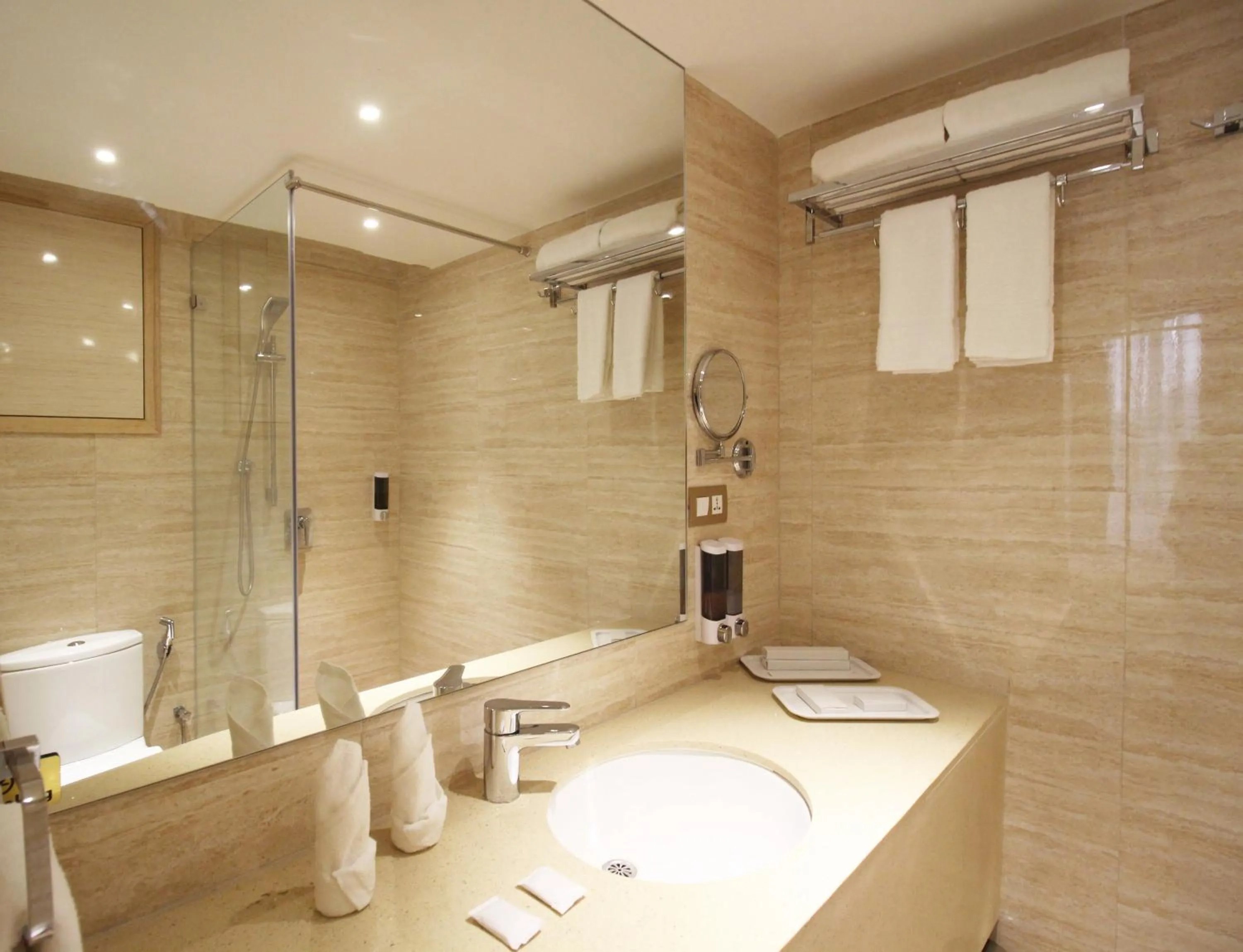 Bathroom in Hotel Jagadish International-Sankey Road
