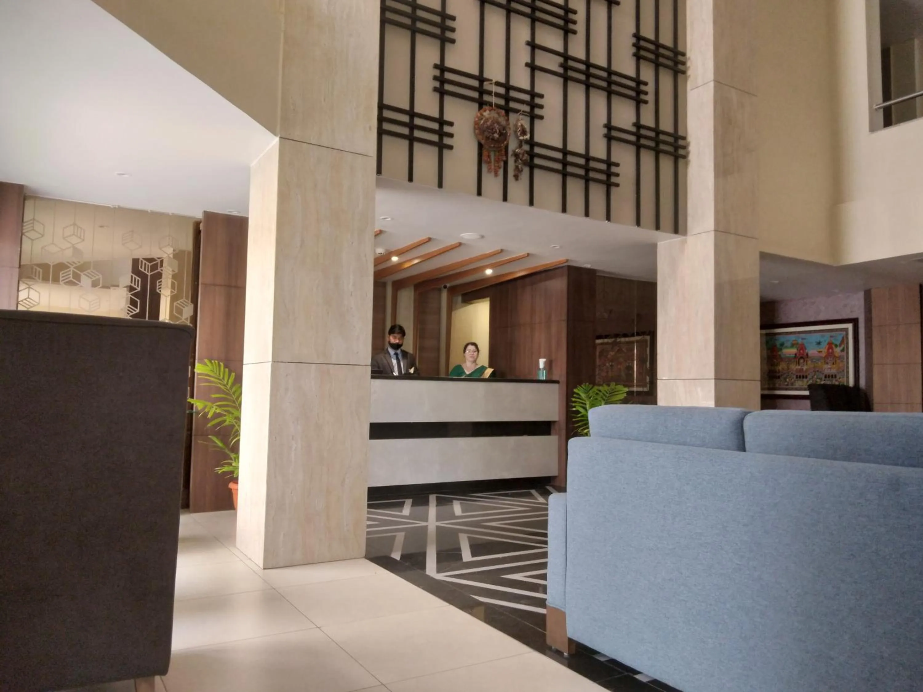 Lobby or reception in HOTEL NILADRI PREMIUM