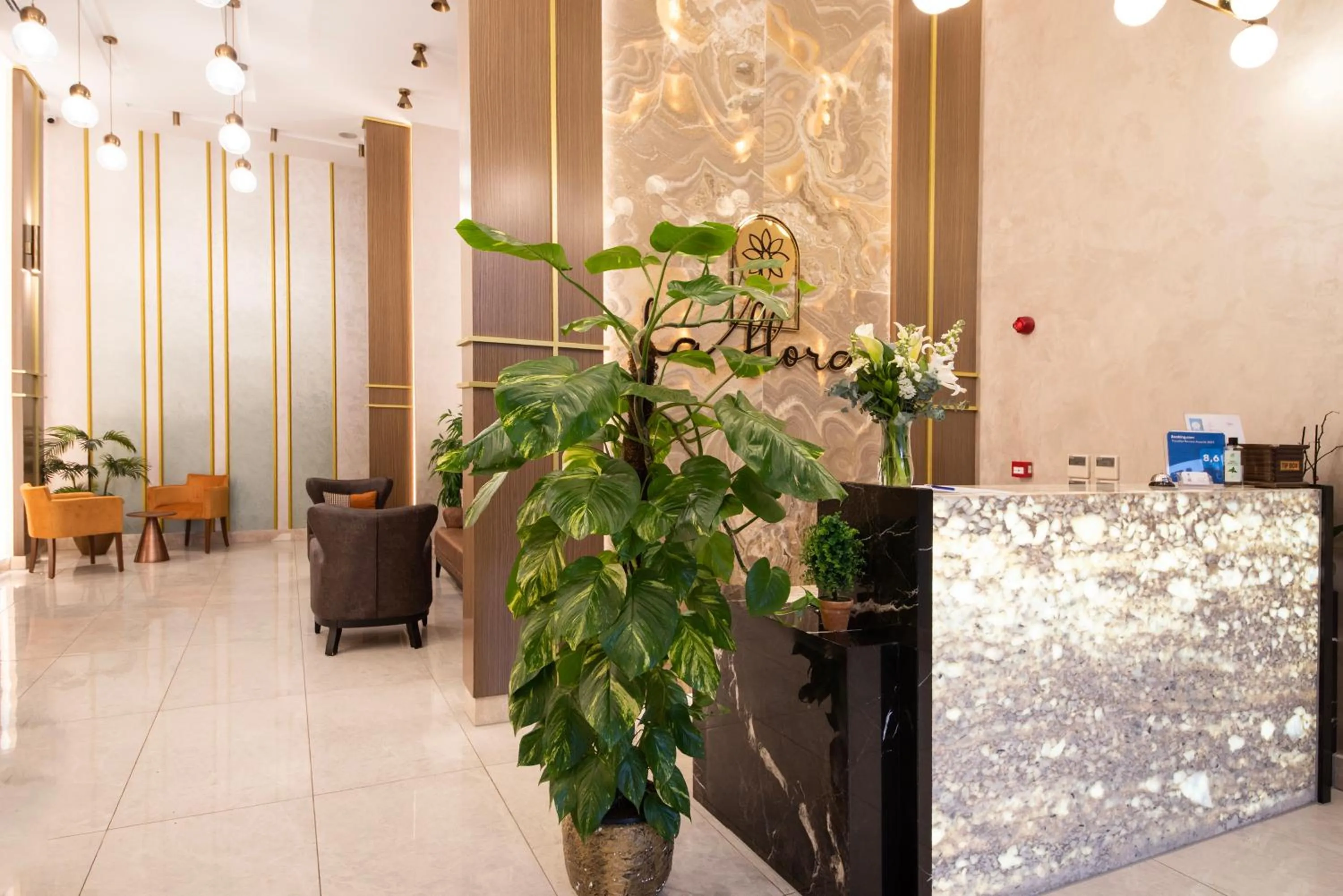 Lobby or reception in La Flora House Hotel