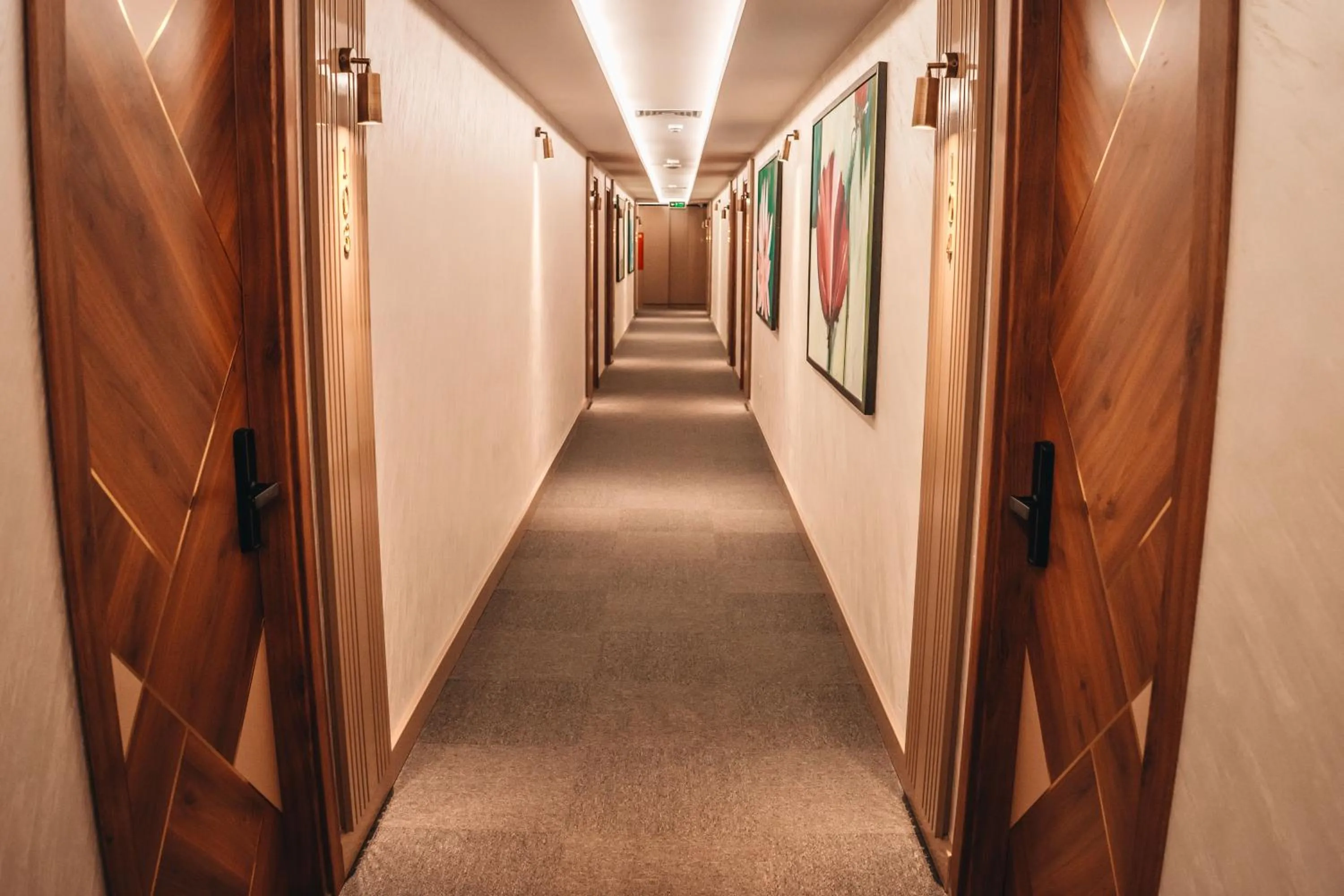 Decorative detail in La Flora House Hotel