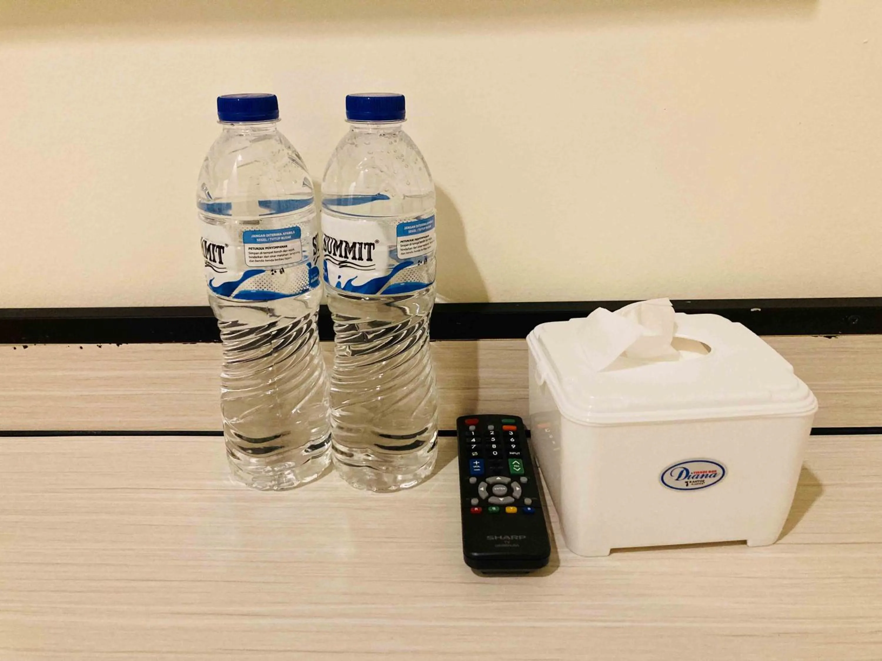 Coffee/tea facilities in Hartono Inn Seturan Mitra RedDoorz