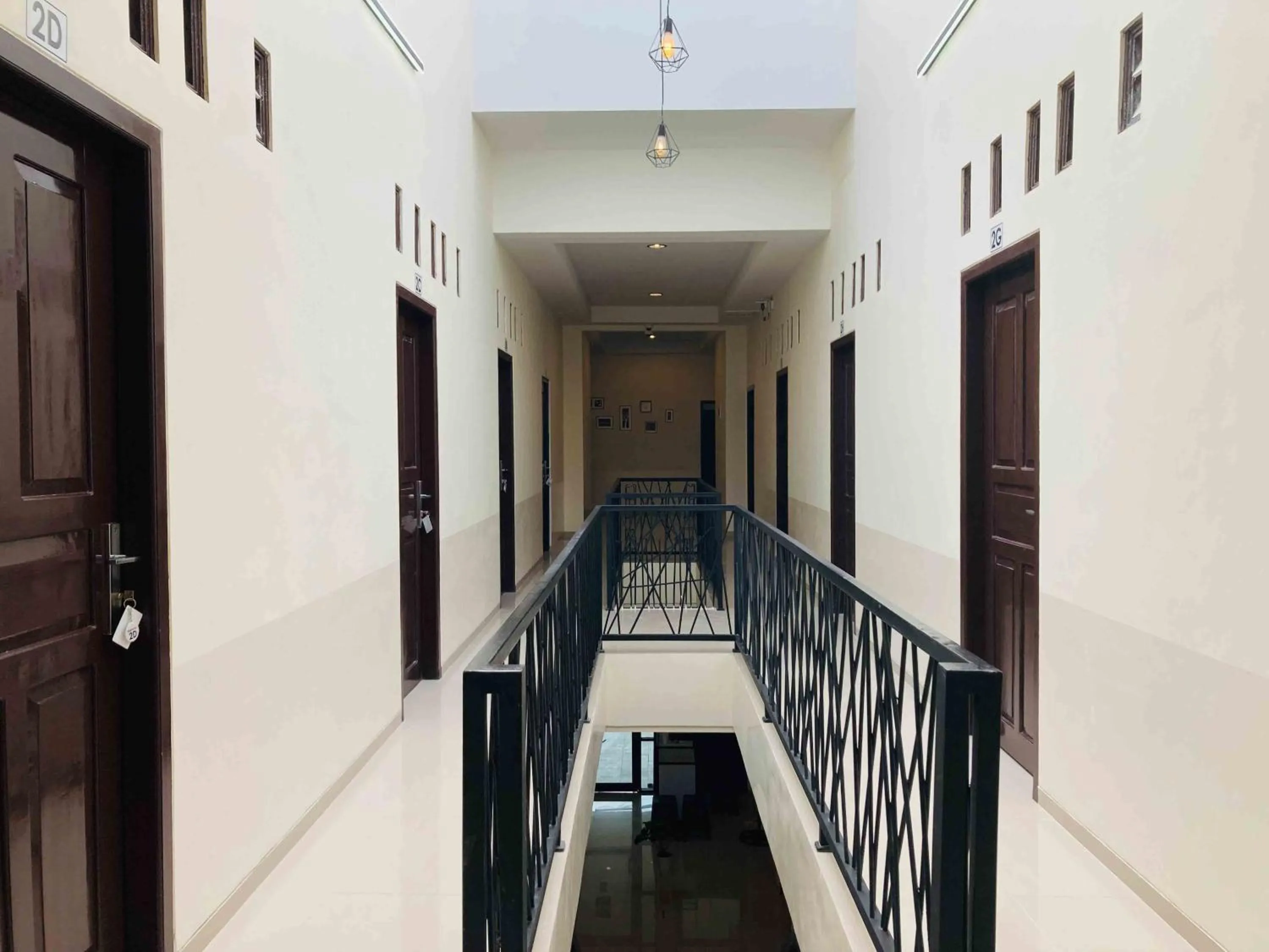 Facade/entrance in Hartono Inn Seturan Mitra RedDoorz