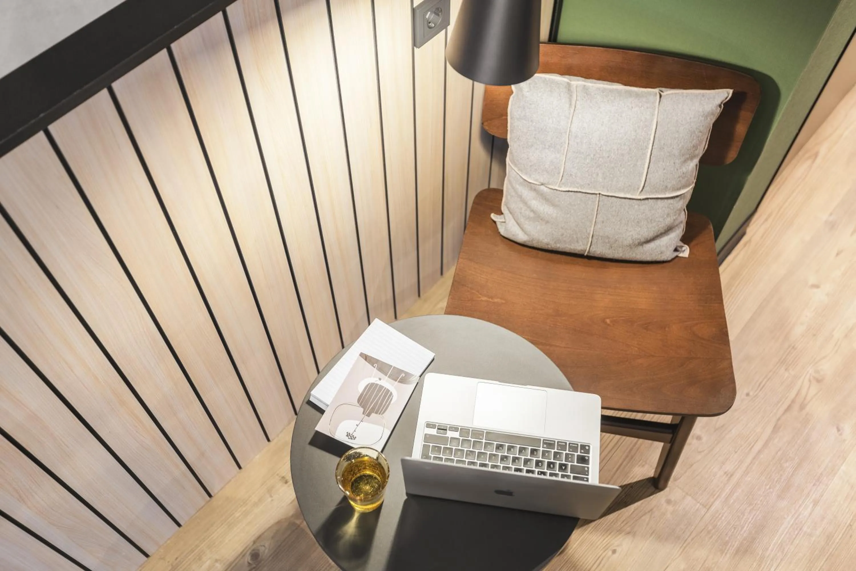 Photo of the whole room in acora Potsdam Living the City