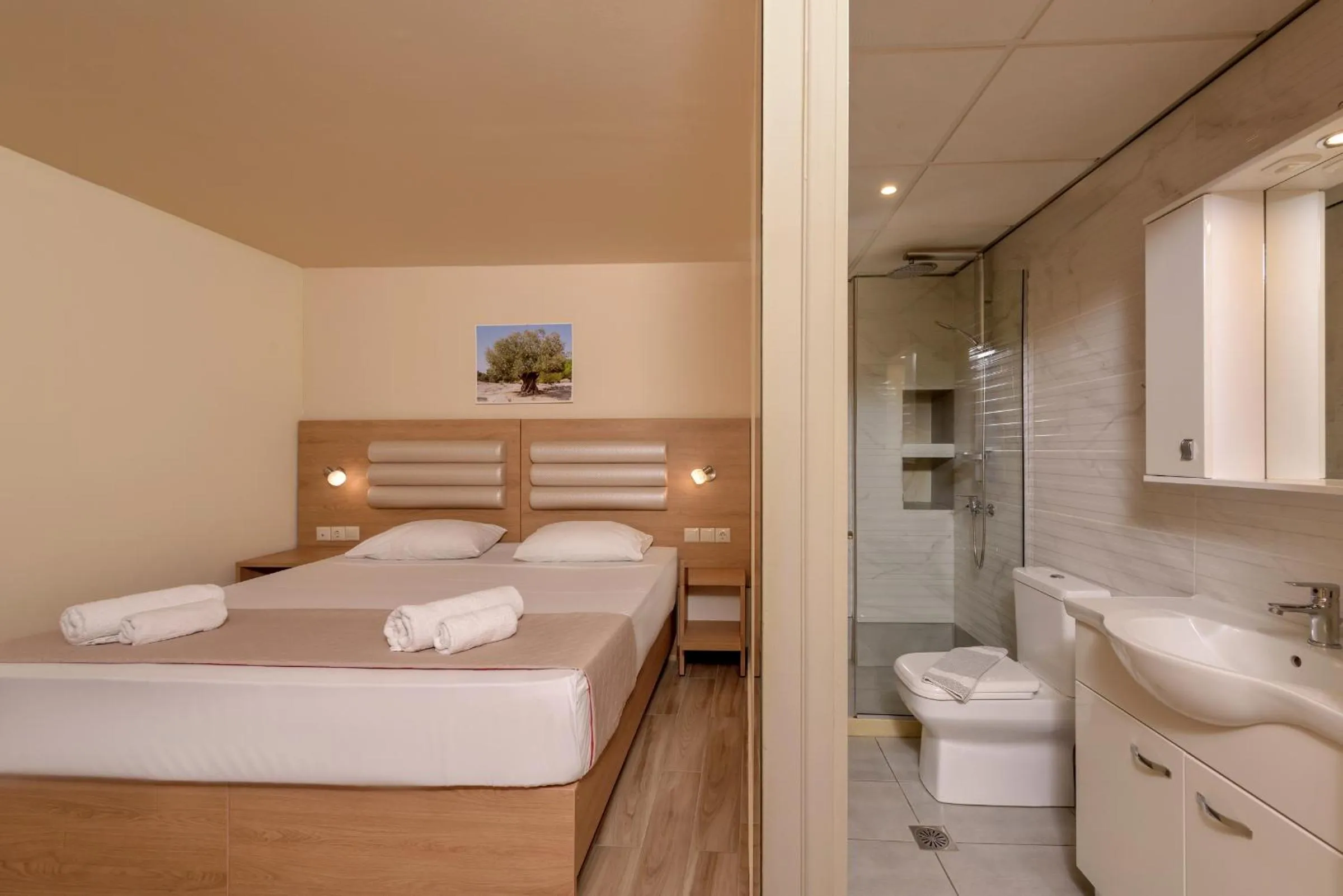 Bedroom in SunBay Hotel