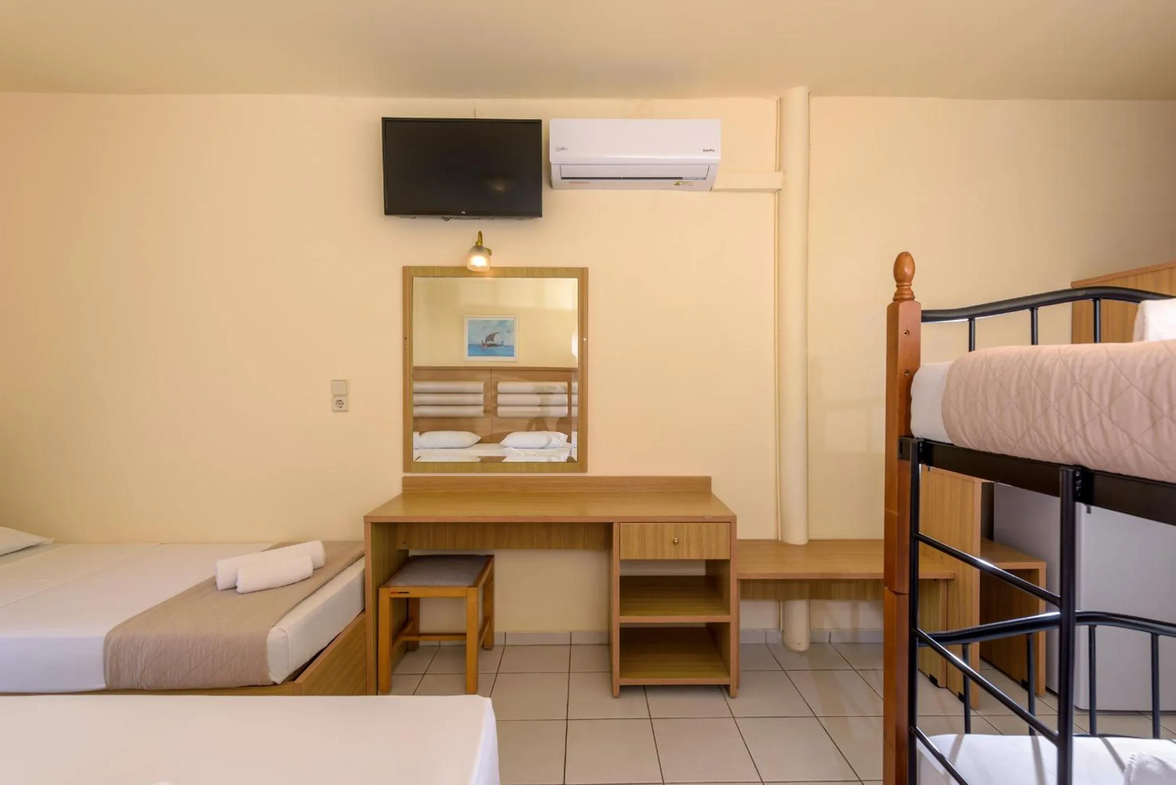 Bedroom in SunBay Hotel