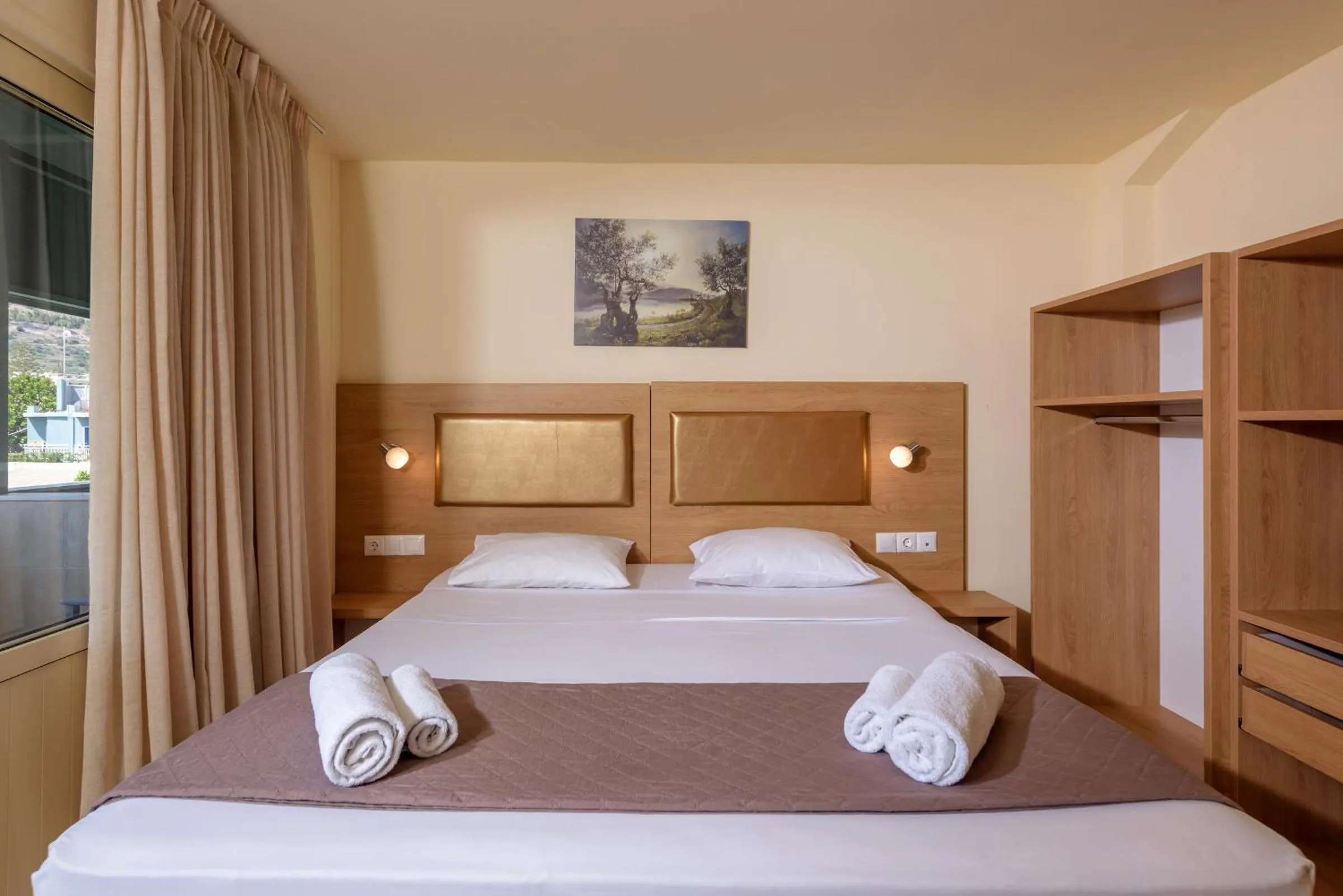 Bedroom in SunBay Hotel