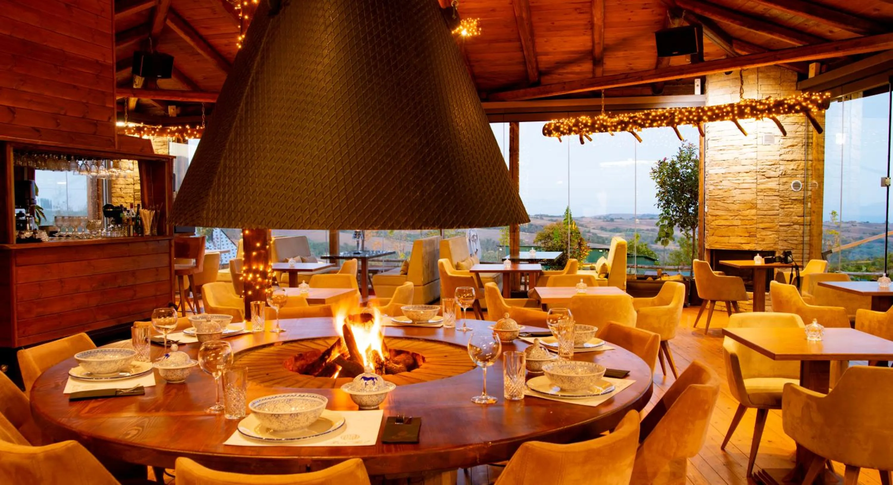 Restaurant/places to eat in 3 Hills Boutique - The Ranch Experience