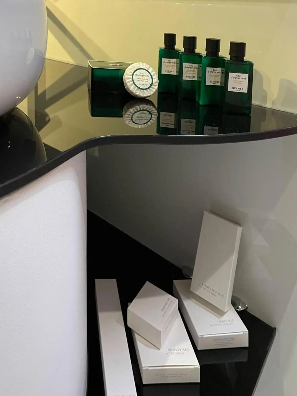 Bathroom in 3 Hills Boutique - The Ranch Experience