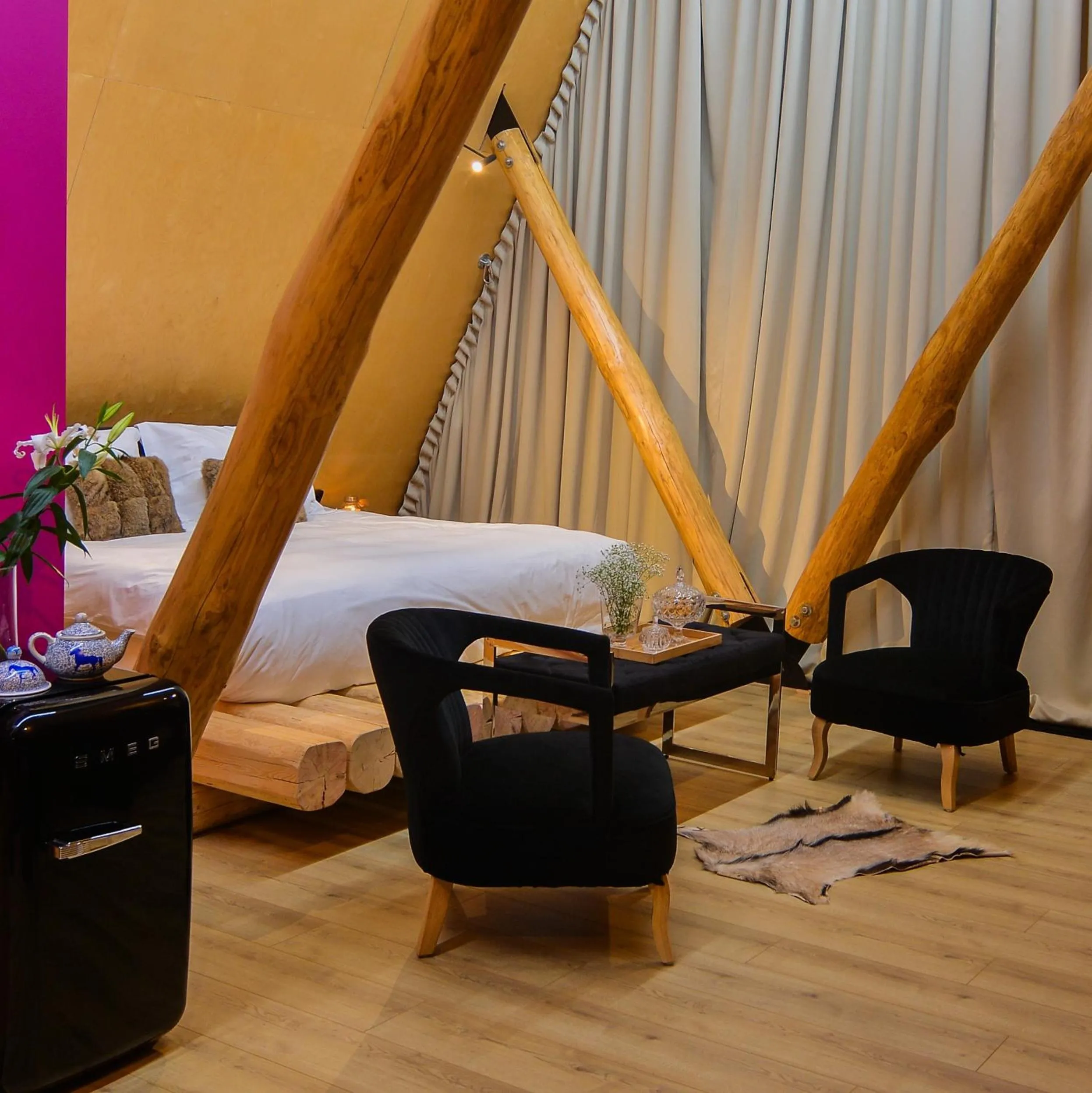 Seating area, Bed in 3 Hills Boutique - The Ranch Experience