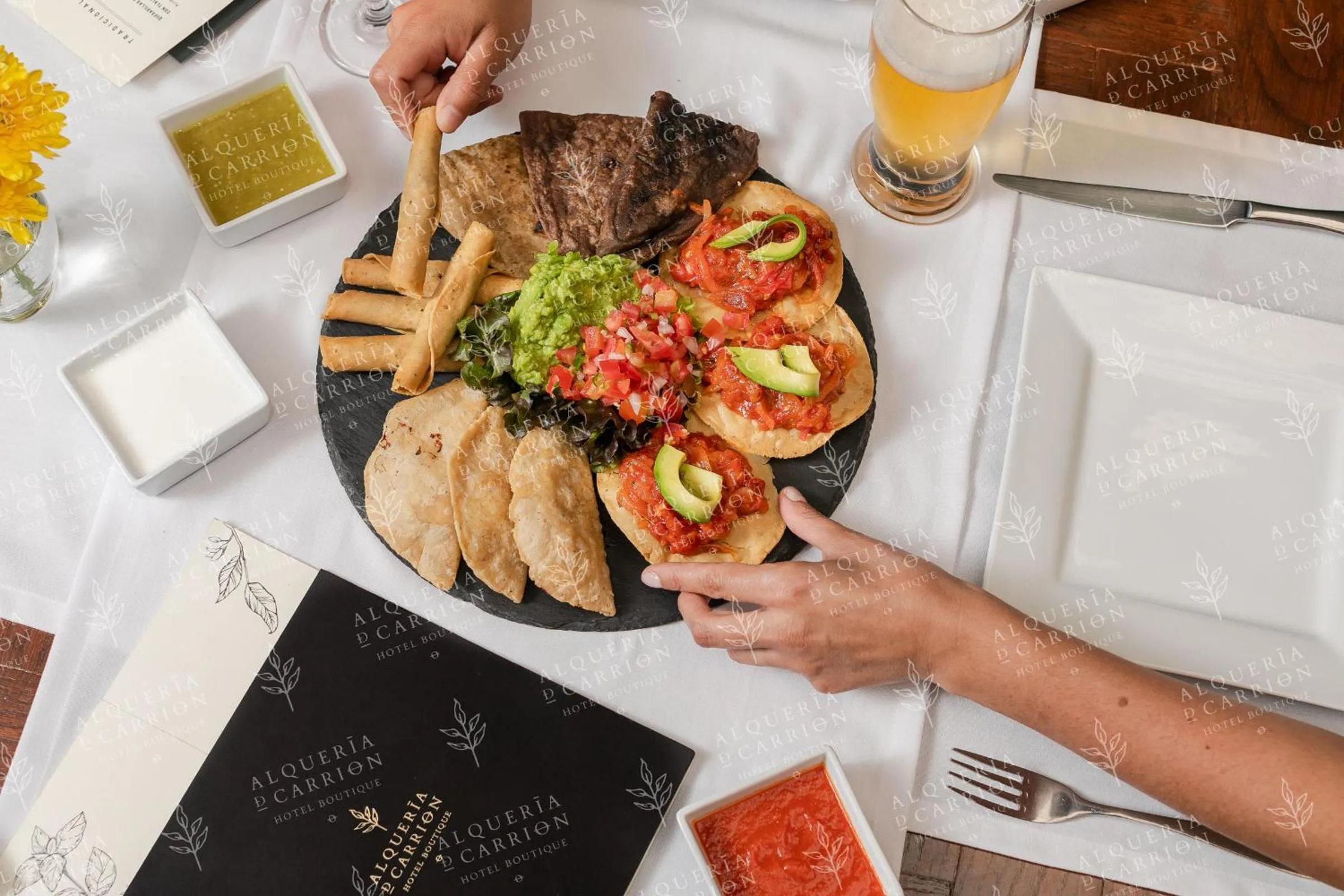 Food and drinks in Alqueria de Carrion Hotel Boutique