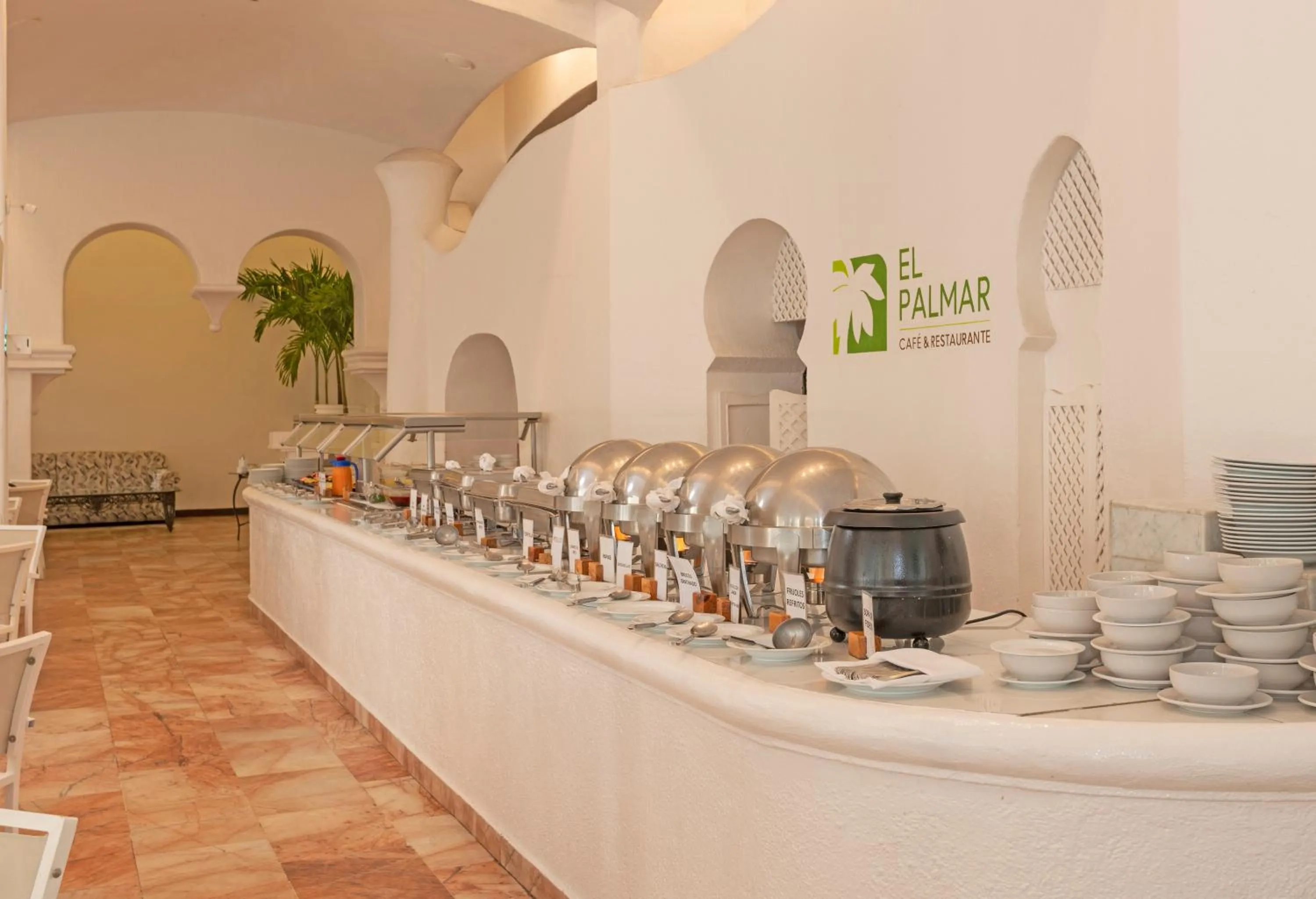 Restaurant/places to eat in Las Hadas by Brisas