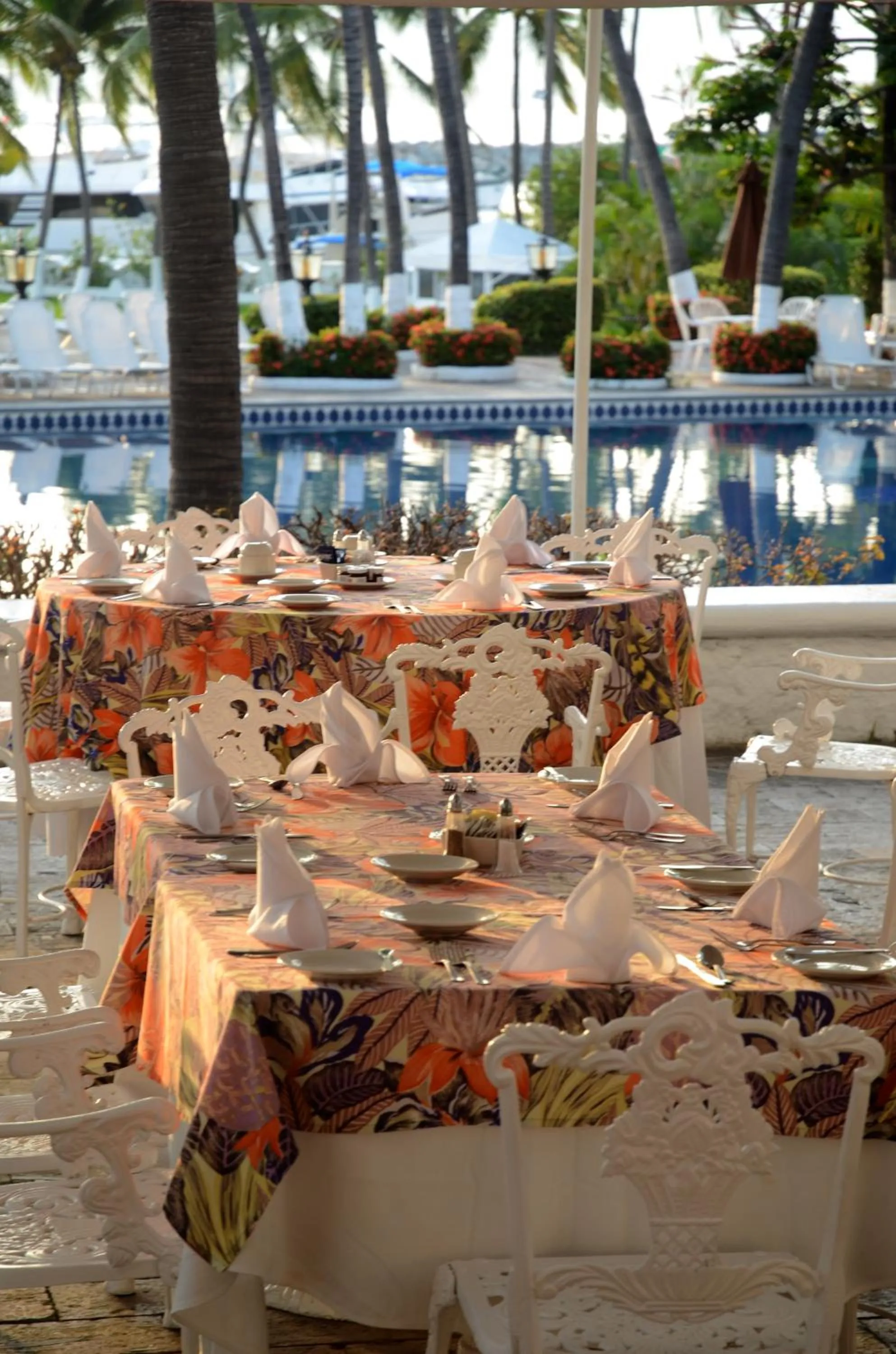 Restaurant/places to eat in Las Hadas by Brisas