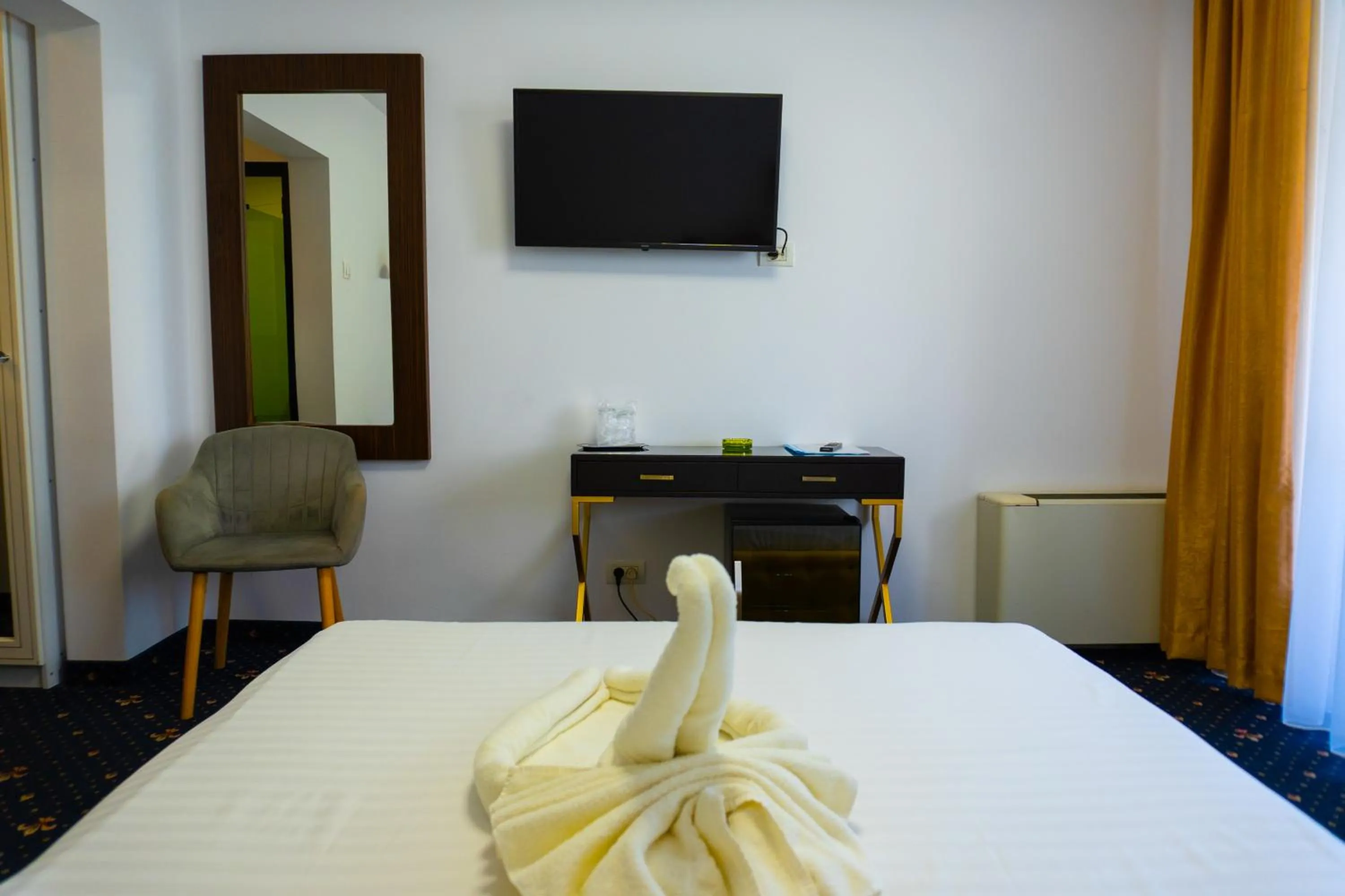 Bed in Hotel & MedSpa Siret