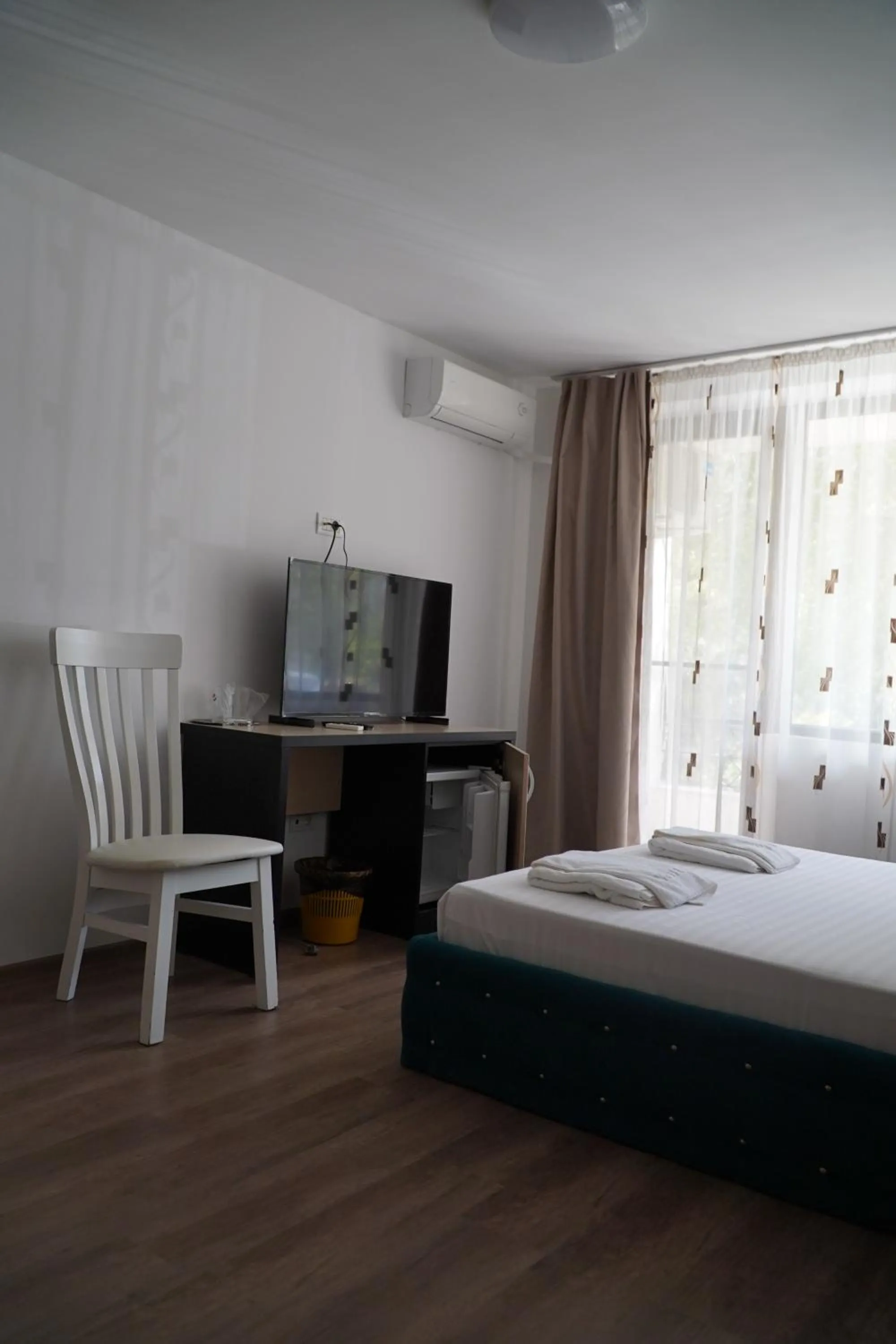 Photo of the whole room, Bed in Hotel & MedSpa Siret