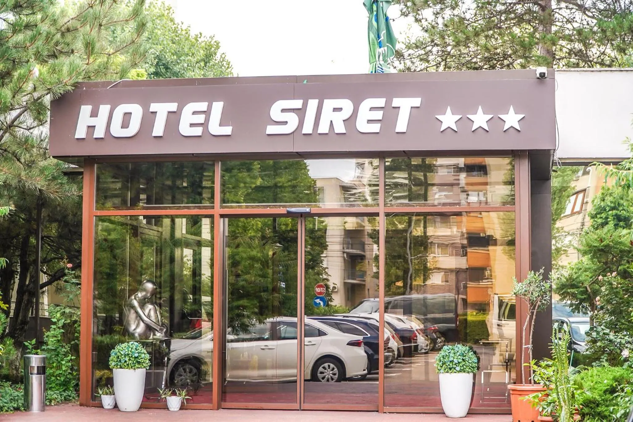 Property building in Hotel & MedSpa Siret