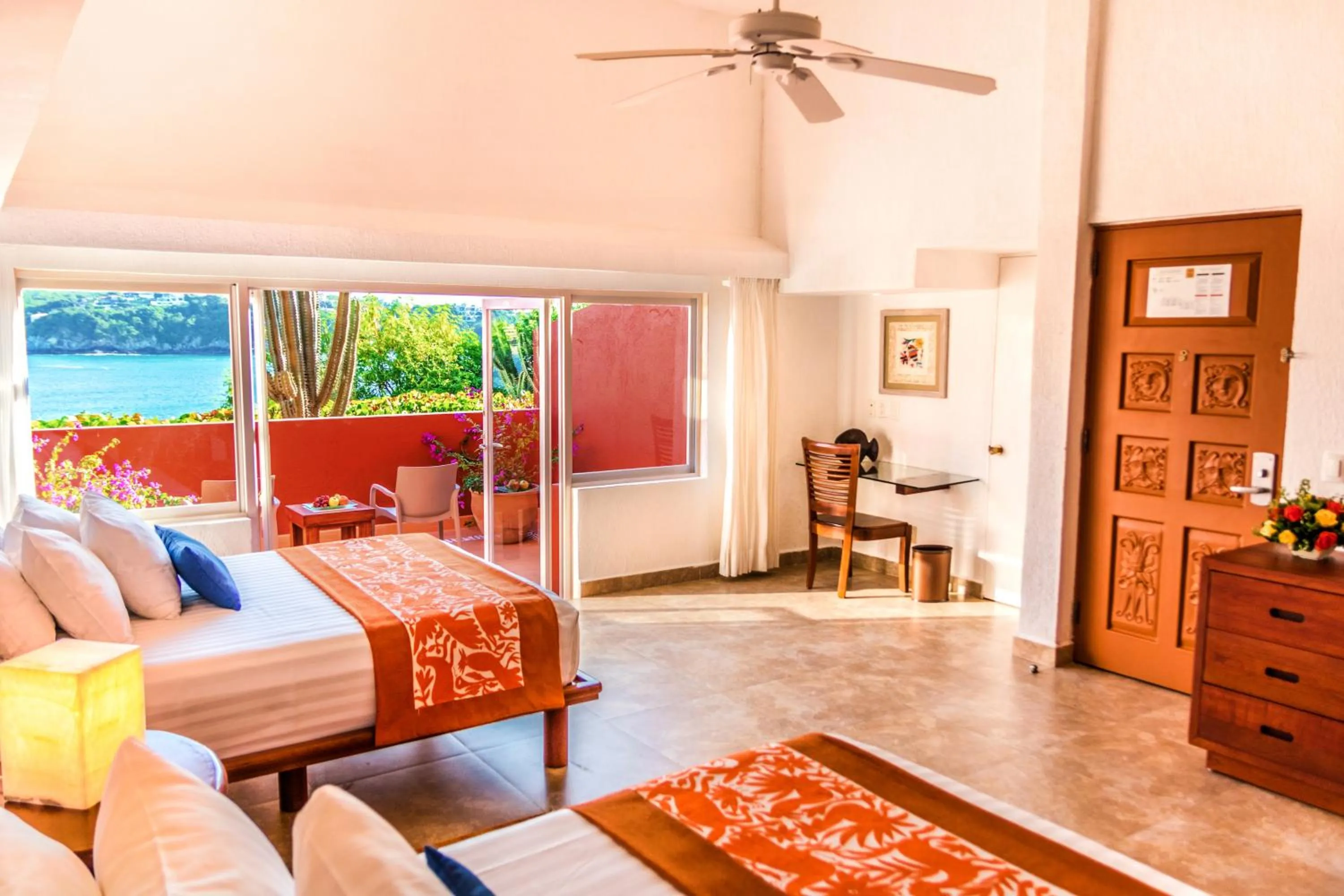 Bedroom in Las Brisas Huatulco-All Inclusive