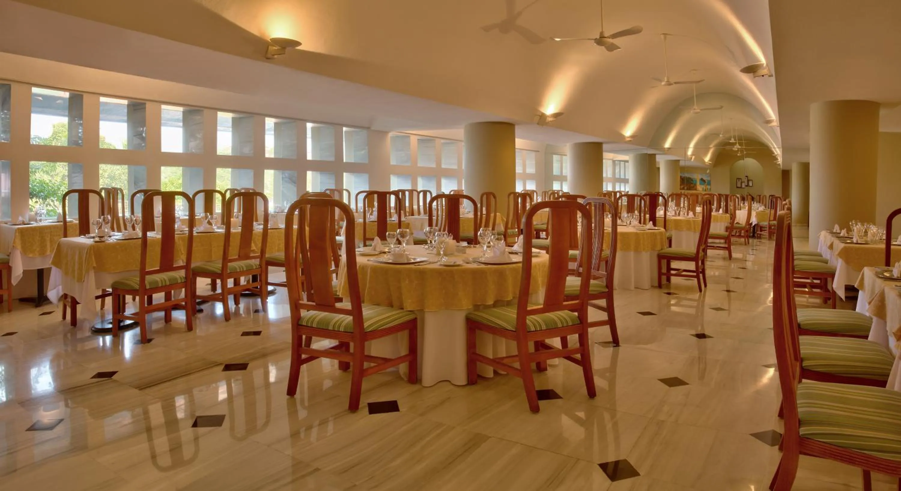 Restaurant/places to eat in Las Brisas Huatulco-All Inclusive