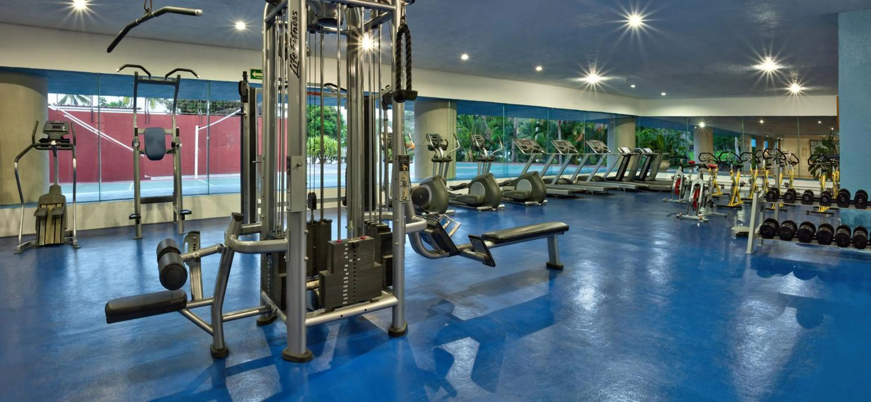 Fitness centre/facilities in Las Brisas Huatulco-All Inclusive