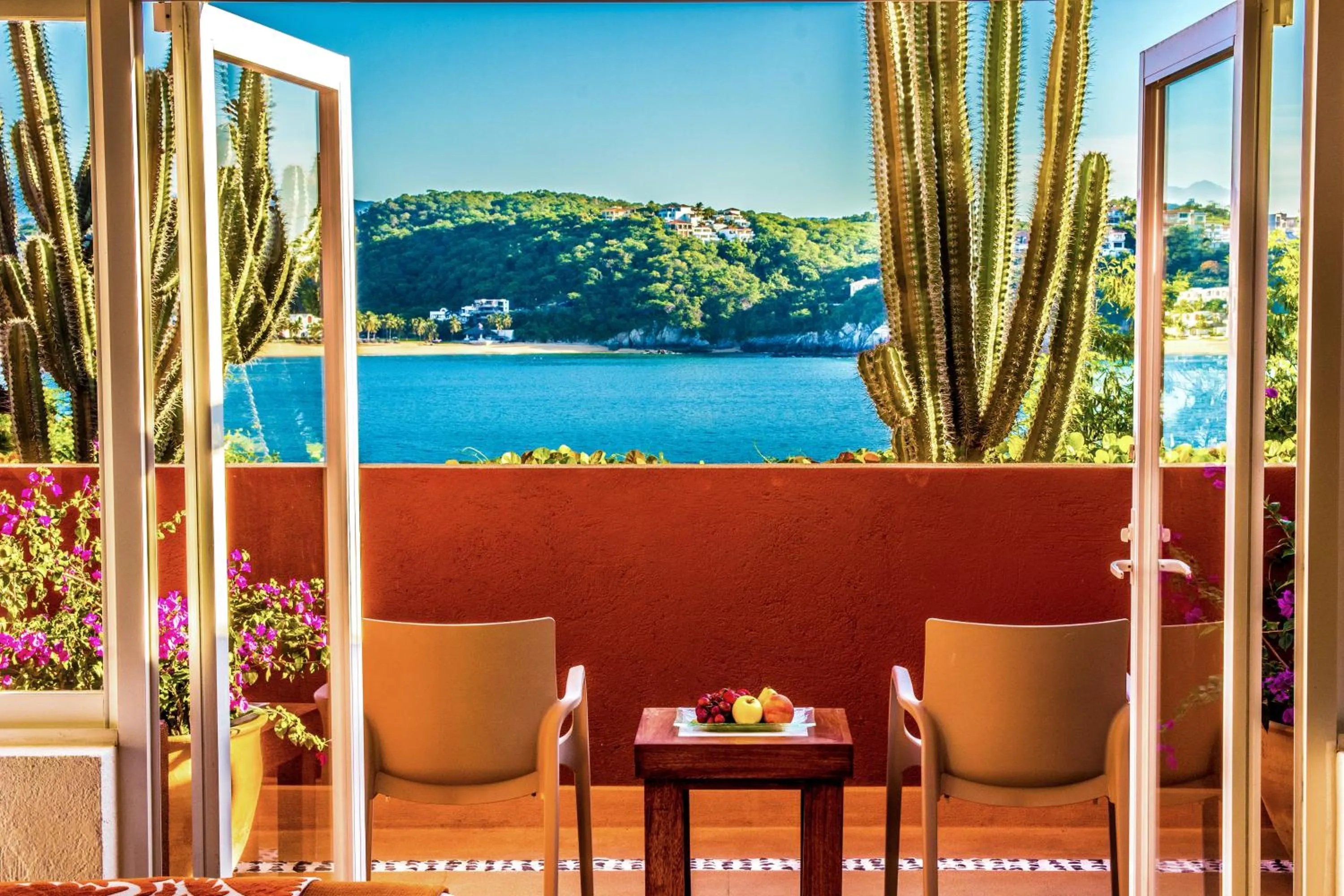 Bedroom in Las Brisas Huatulco-All Inclusive