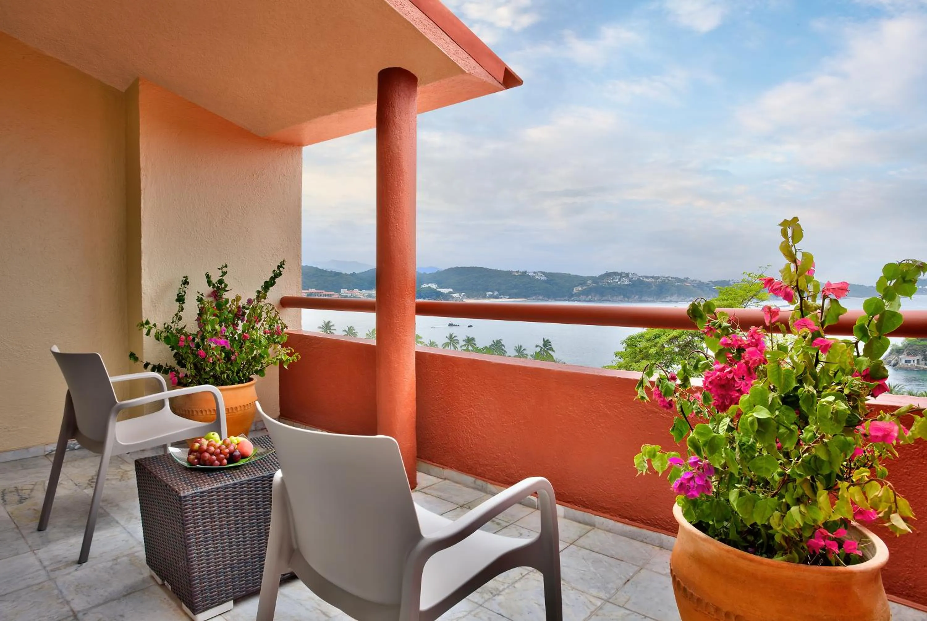 Day in Las Brisas Huatulco-All Inclusive