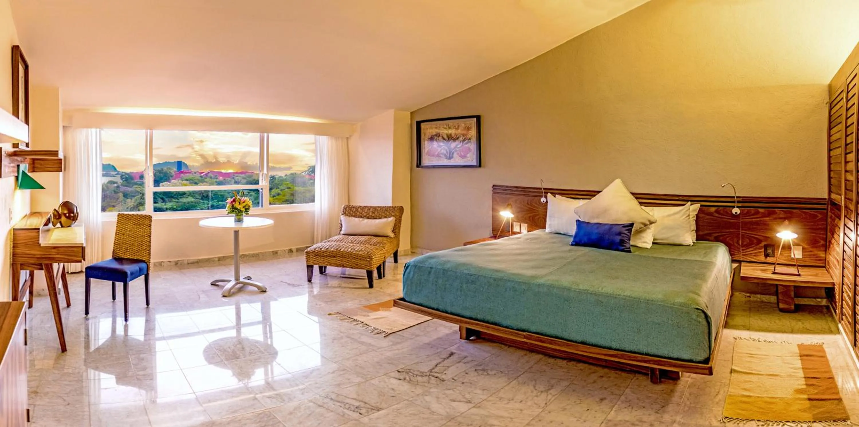 Bed in Las Brisas Huatulco-All Inclusive