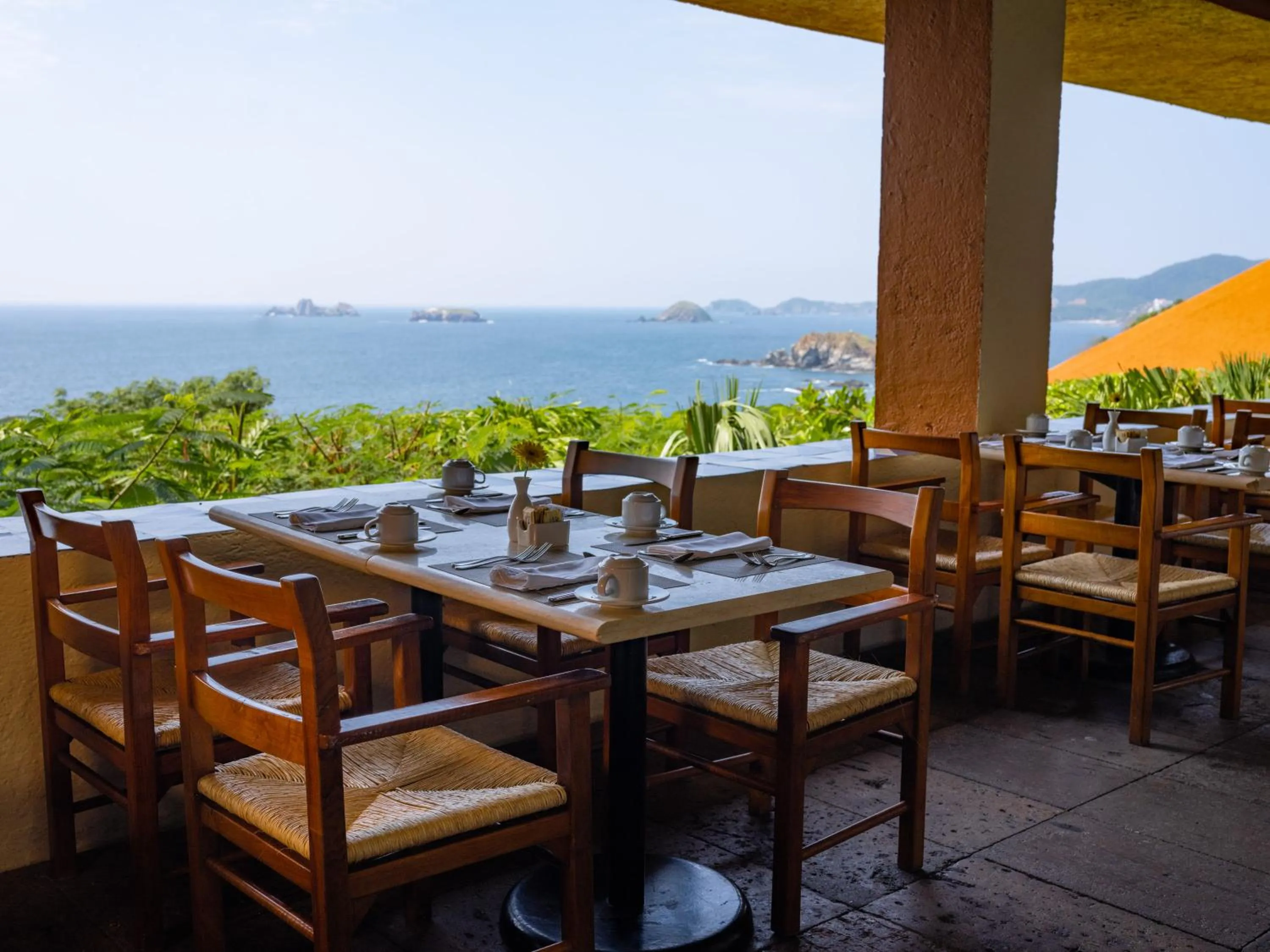 Restaurant/places to eat in Las Brisas Ixtapa