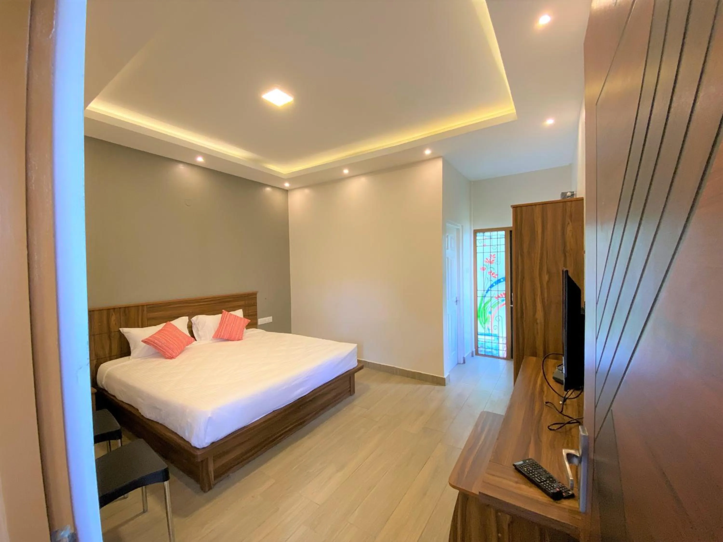 Bedroom, Bed in Avalon Stays