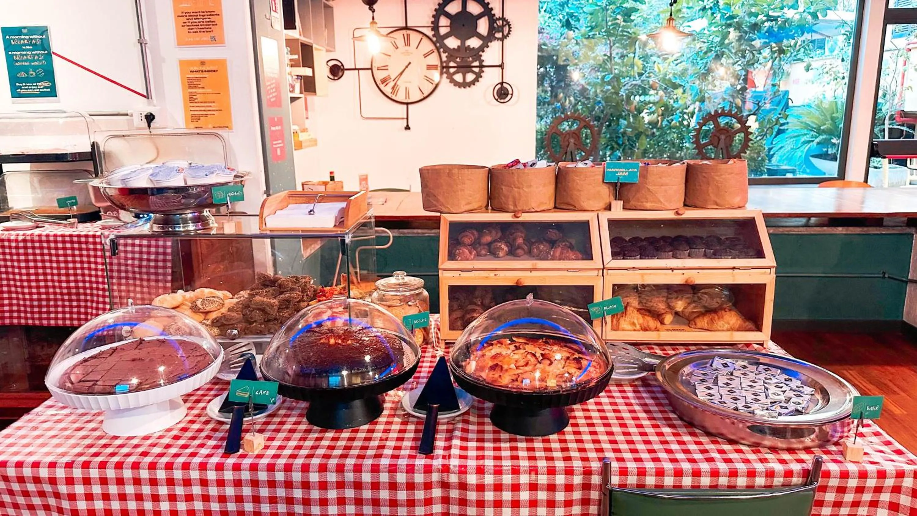 Food in Ostello Bello Roma Colosseo