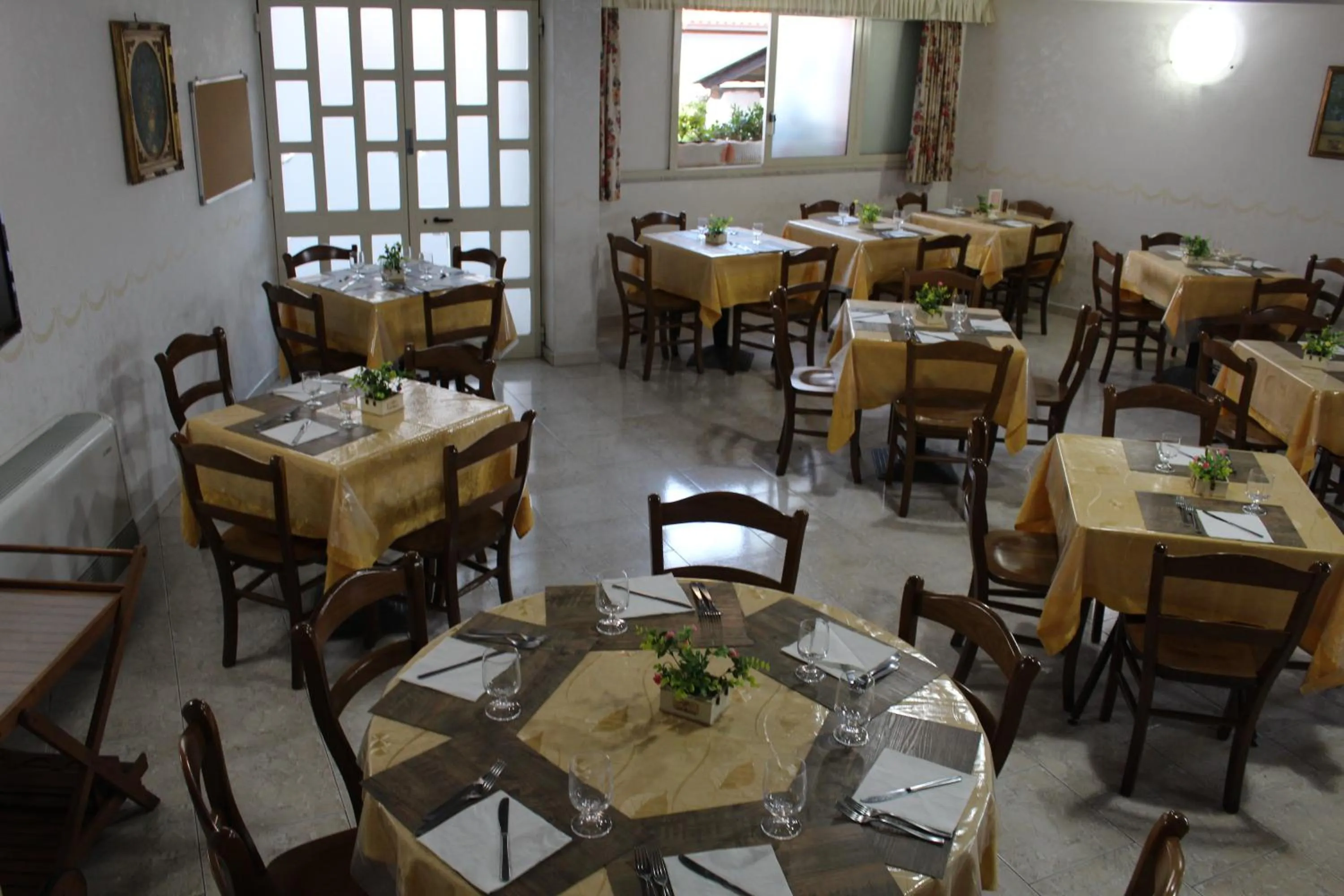 Restaurant/places to eat in Hotel Castiglione
